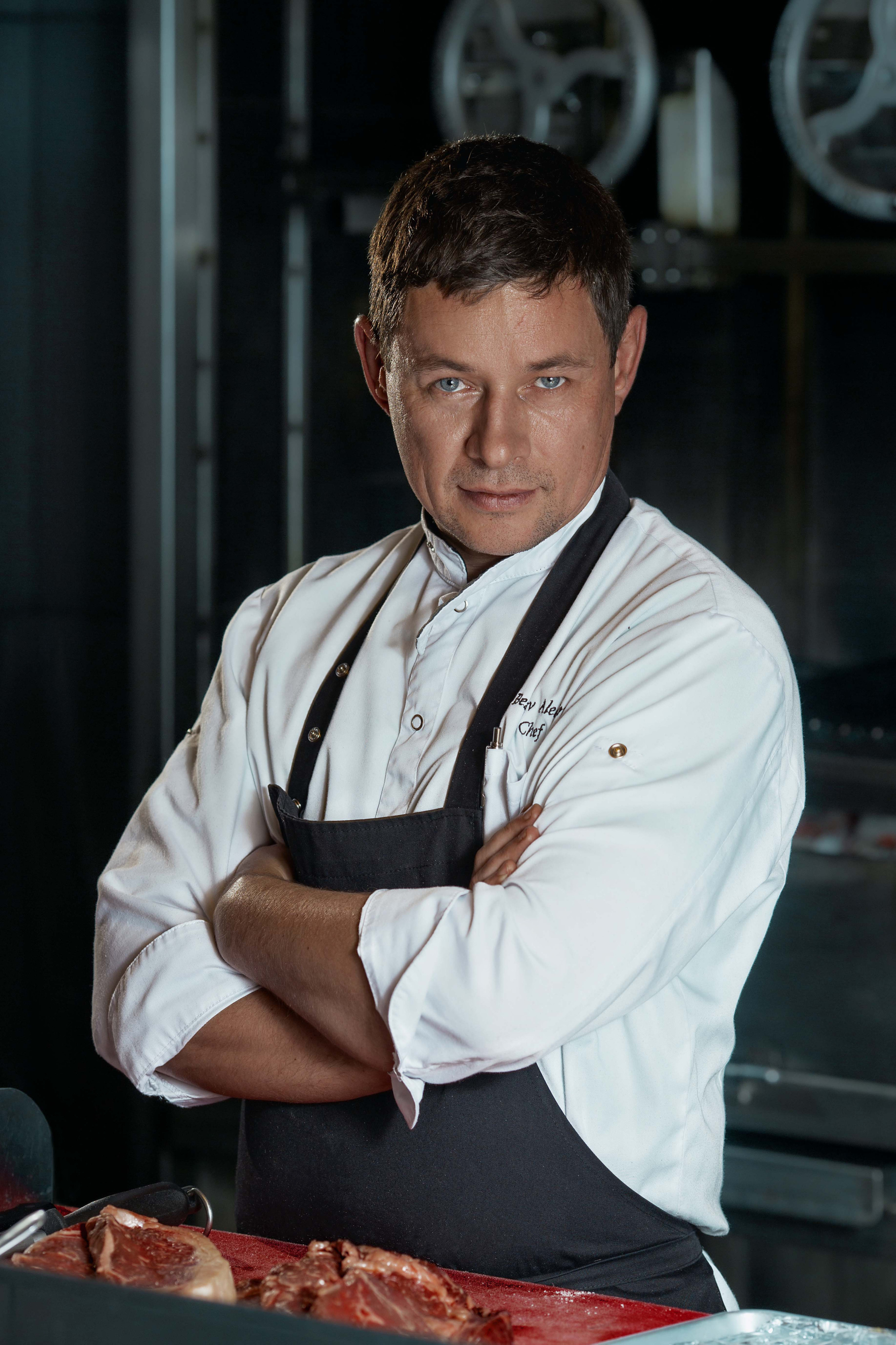 Мужской деловой портрет шеф-повар