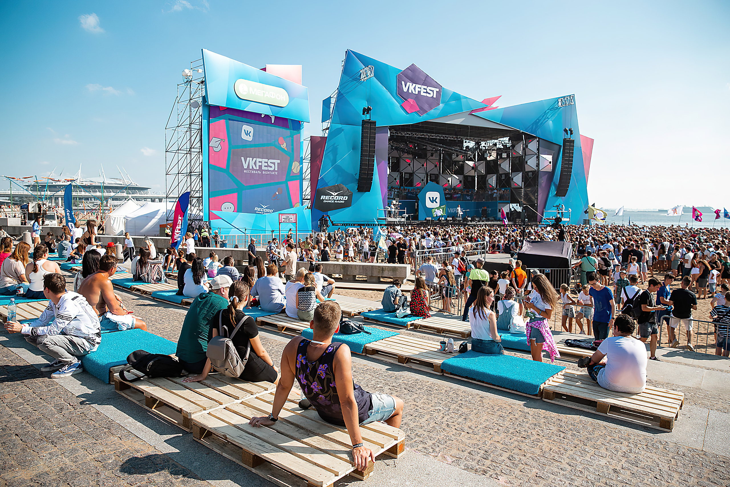 vk fest репортаж сцена