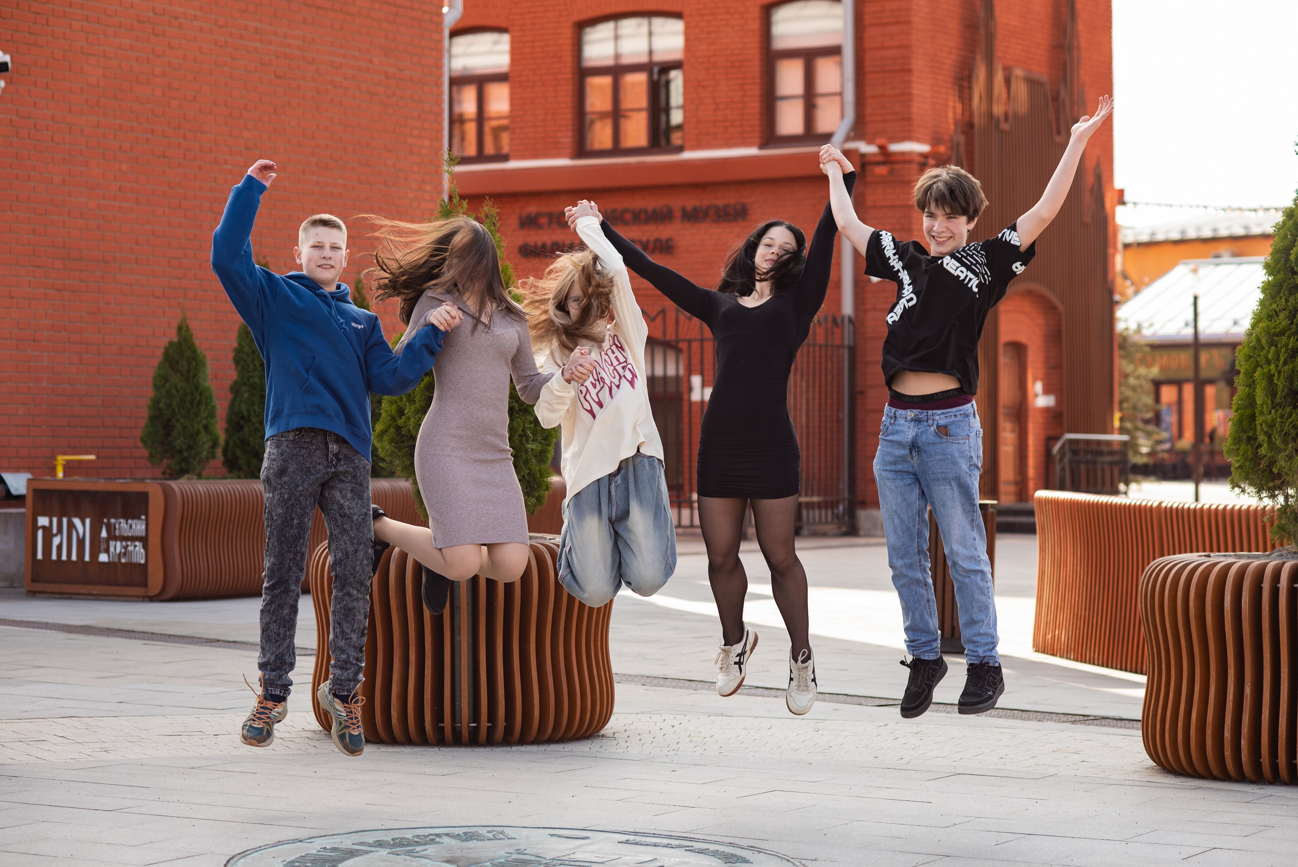 Фотосессия 9 класса в мае — Кристина Черникова. Фотограф Кристина Черникова — Москва | Семейные съёмки и фотоальбомы