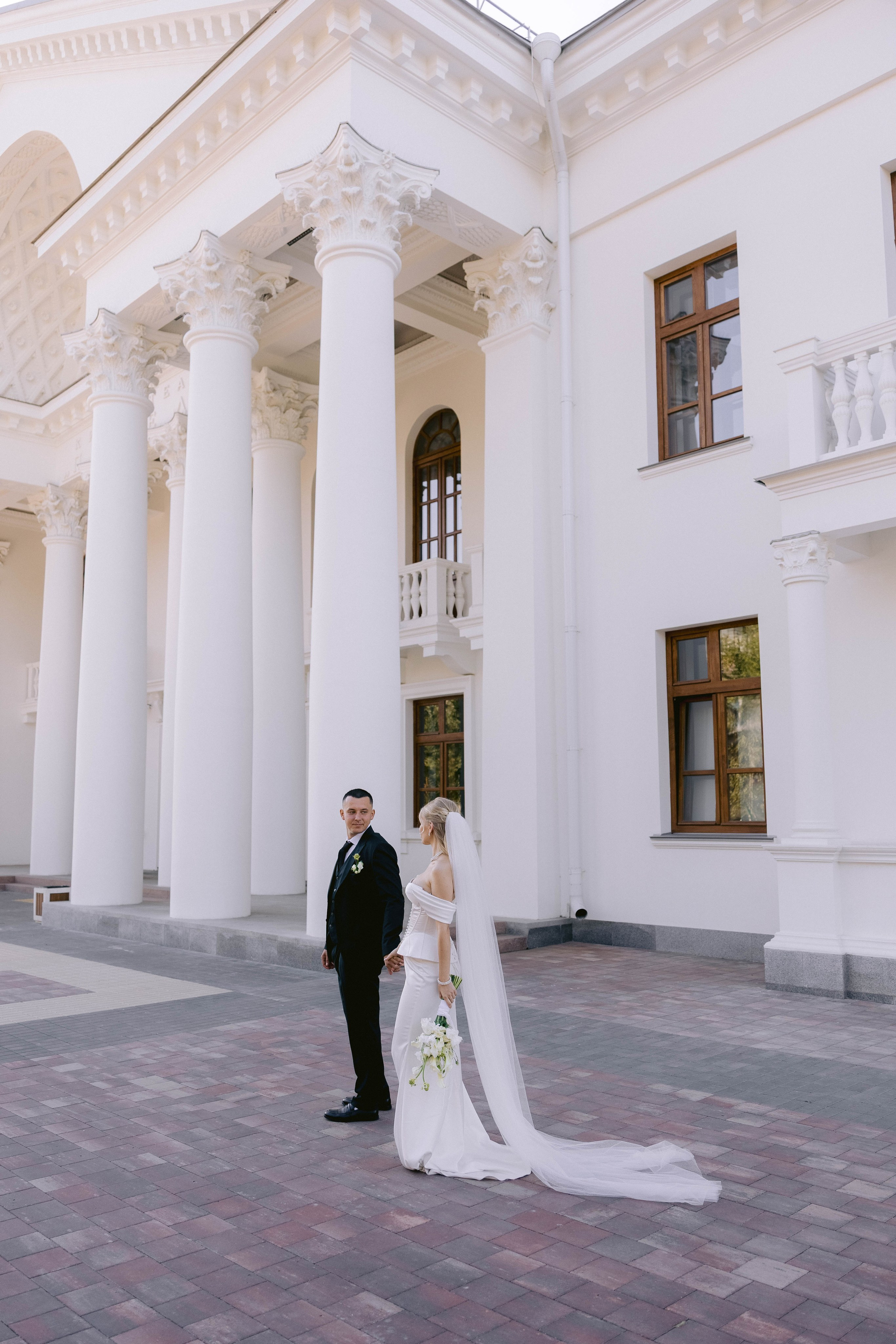 Ангелина, Ефим (прогулка после ЗАГСа). Фотограф в Волгограде Кристина Прохоренко