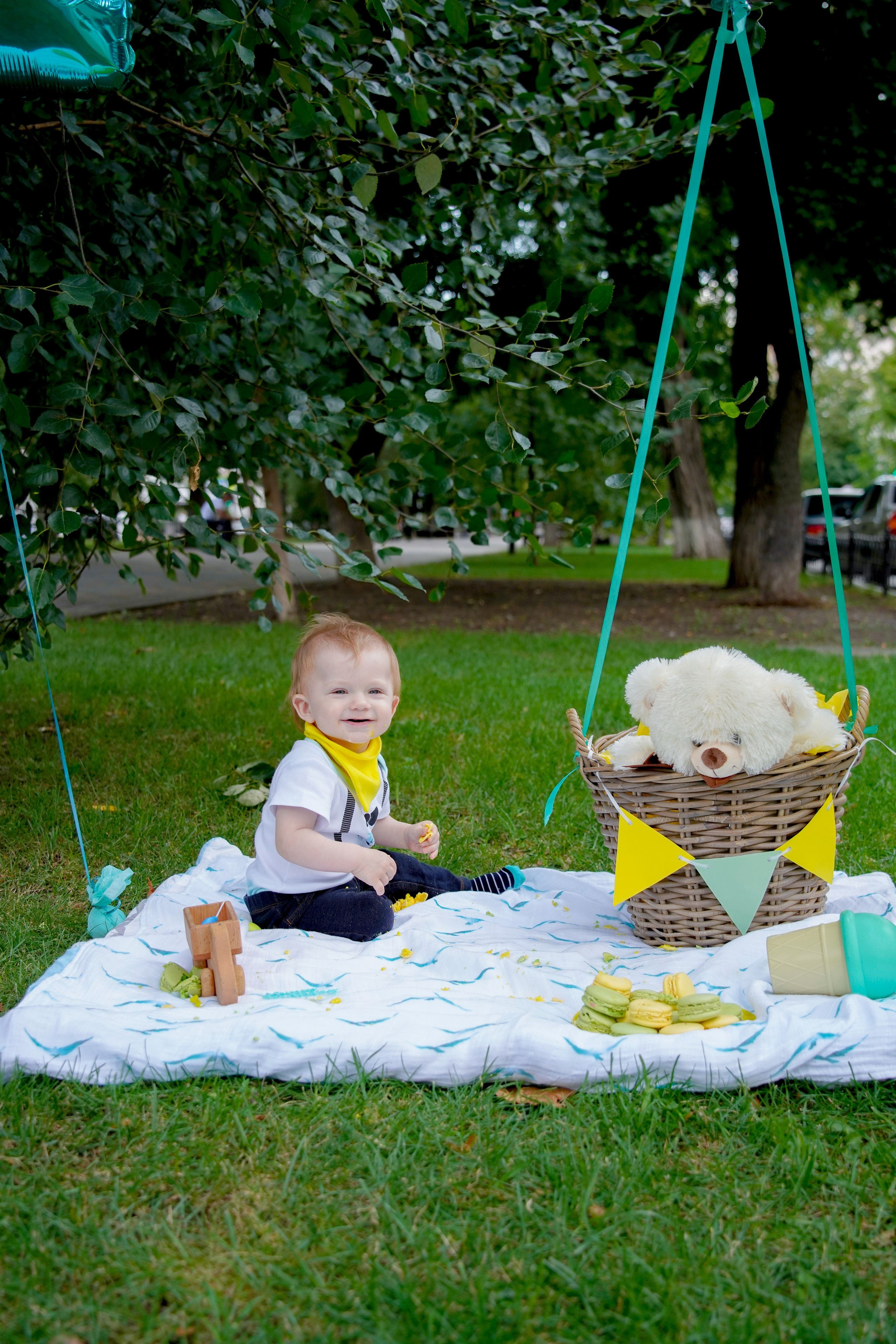 1 год)). Max Matvich and Victoria Basova are professionals in their field