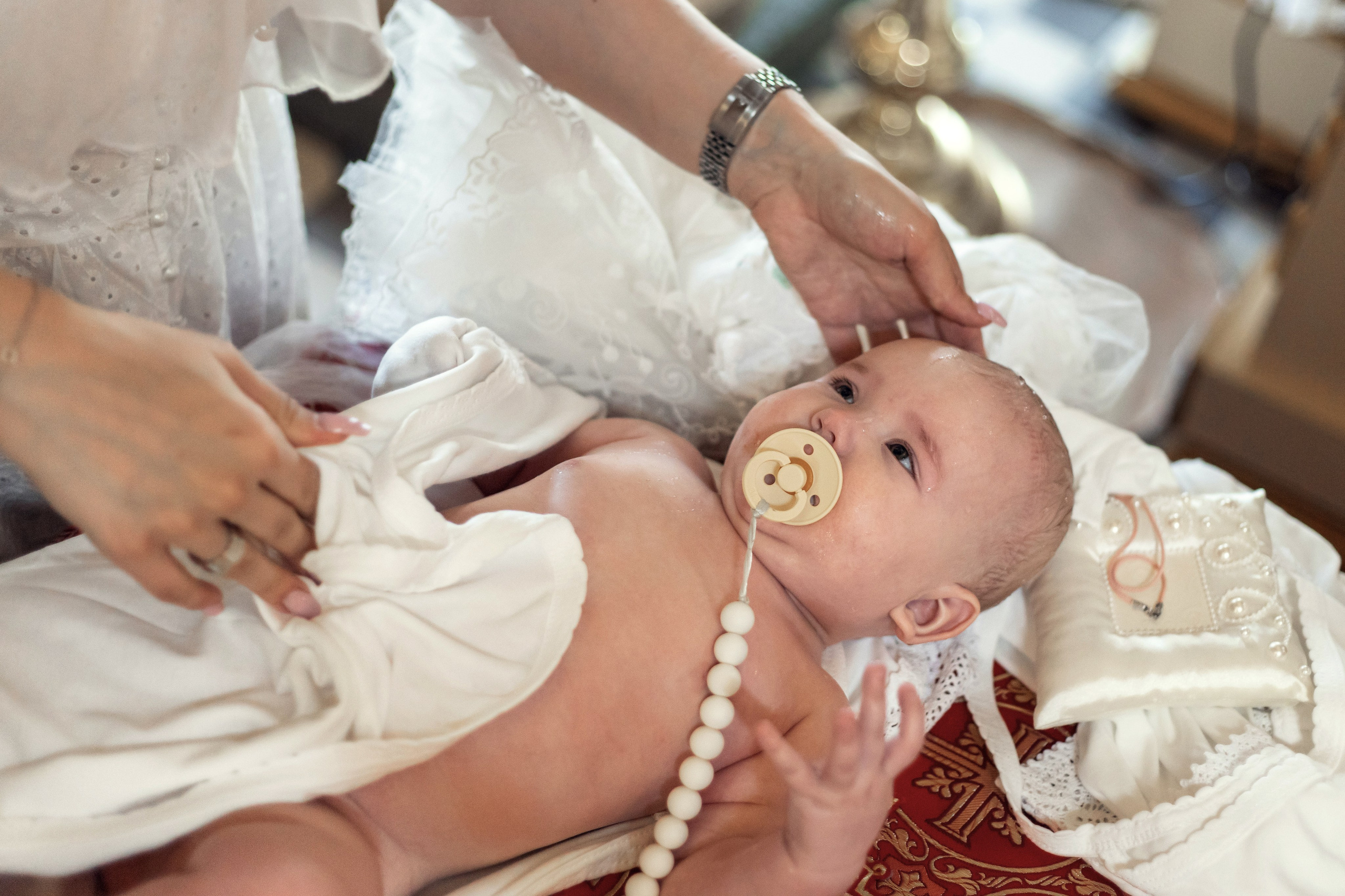 Крещение в Храме Веры, Надежды, Любови и матери их Софии. Профессиональный фотограф в Москве и Мо Мария Шантарёва