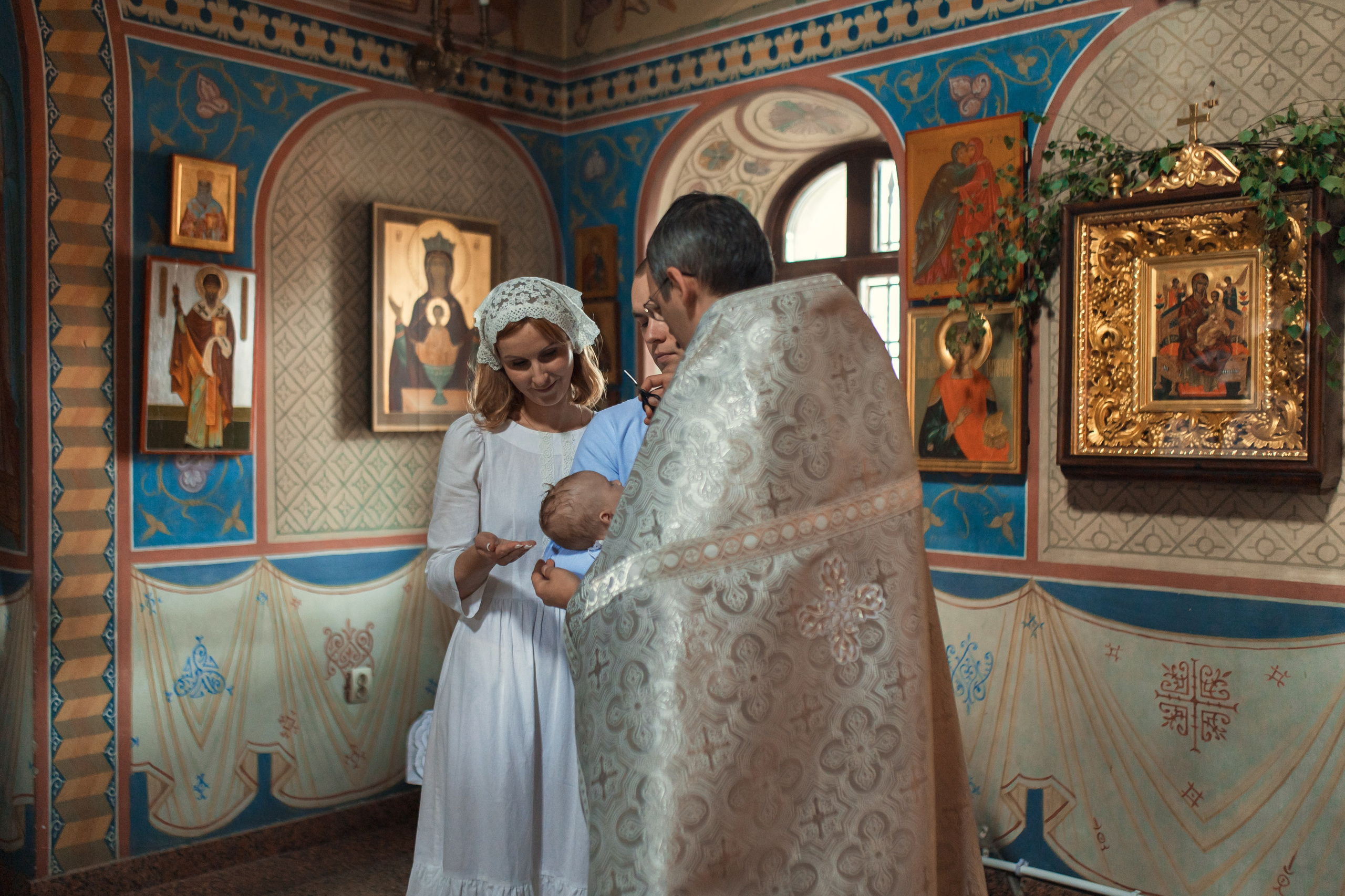 Крещение в Знаменской Церкви г. Переславль Залесский. Профессиональный фотограф в Москве и Мо Мария Шантарёва