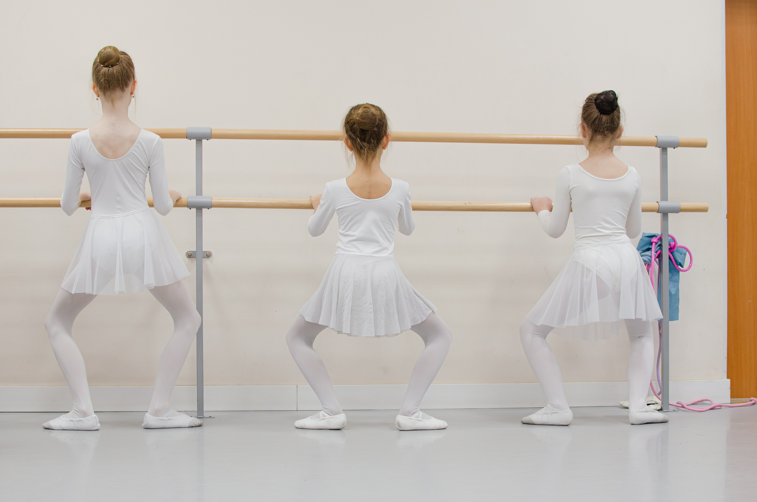 Хореографический коллектив «Русская тройка». Открытый урок младшей группы. Портретный и репортажный фотограф в Санкт-Петербурге Варвара Жукова