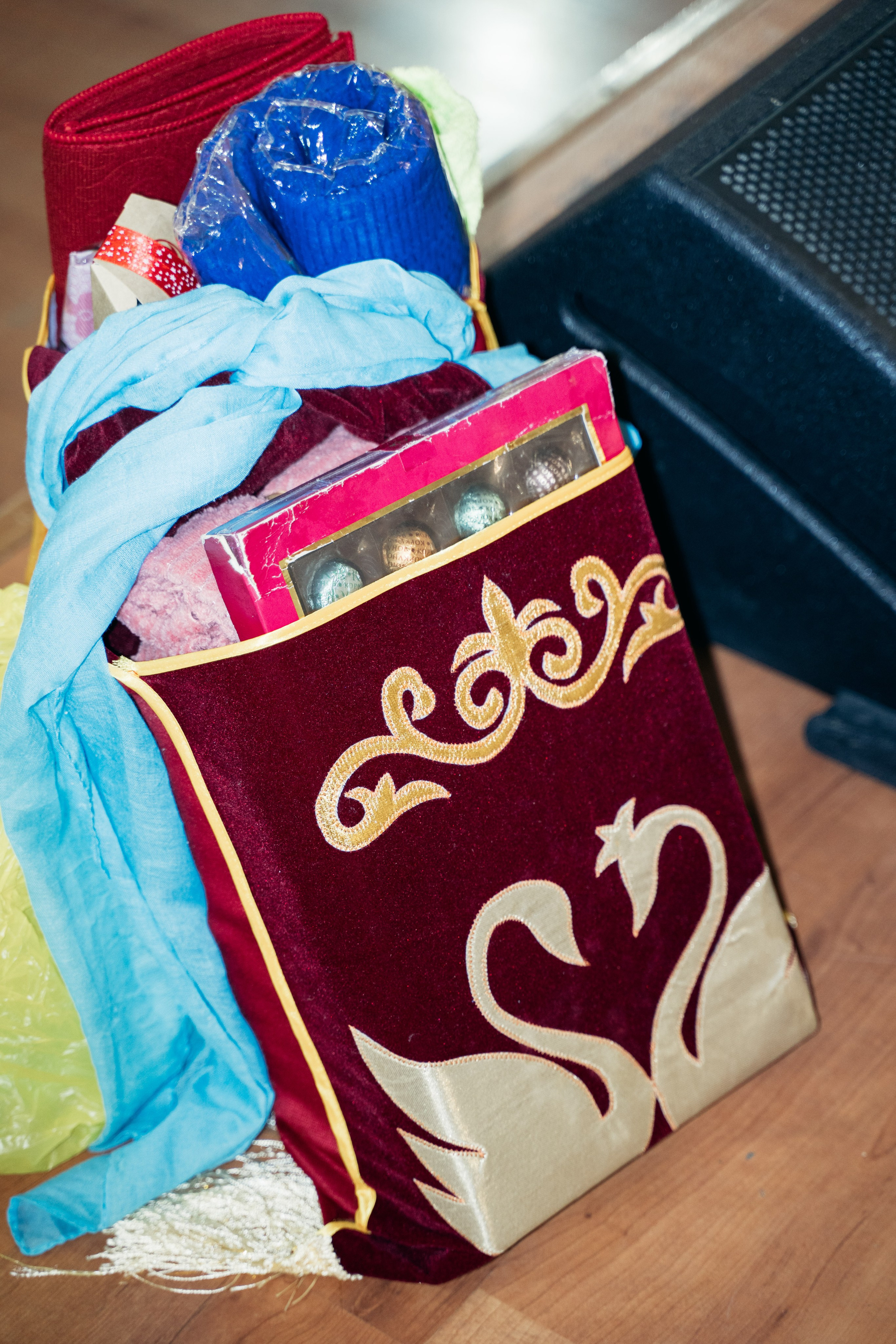 Ерлан и Айгера. Свадебный день. Отбор. ДК Орджоникидзе. Семейный и свадебный фотограф Молодзяновская Елена