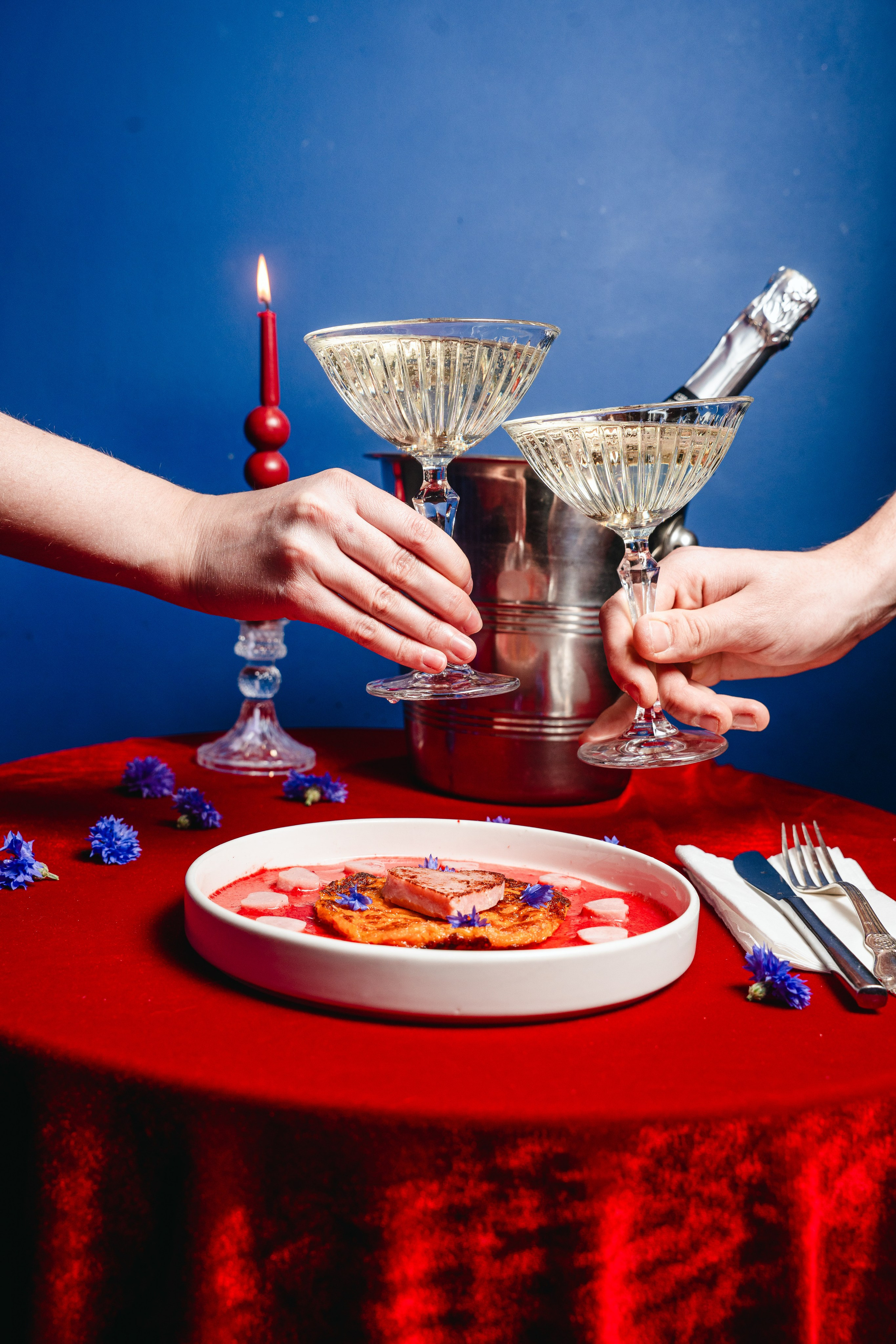 Love. Автор визуальных концепций и имиджевых съёмок Brand Visual Direction