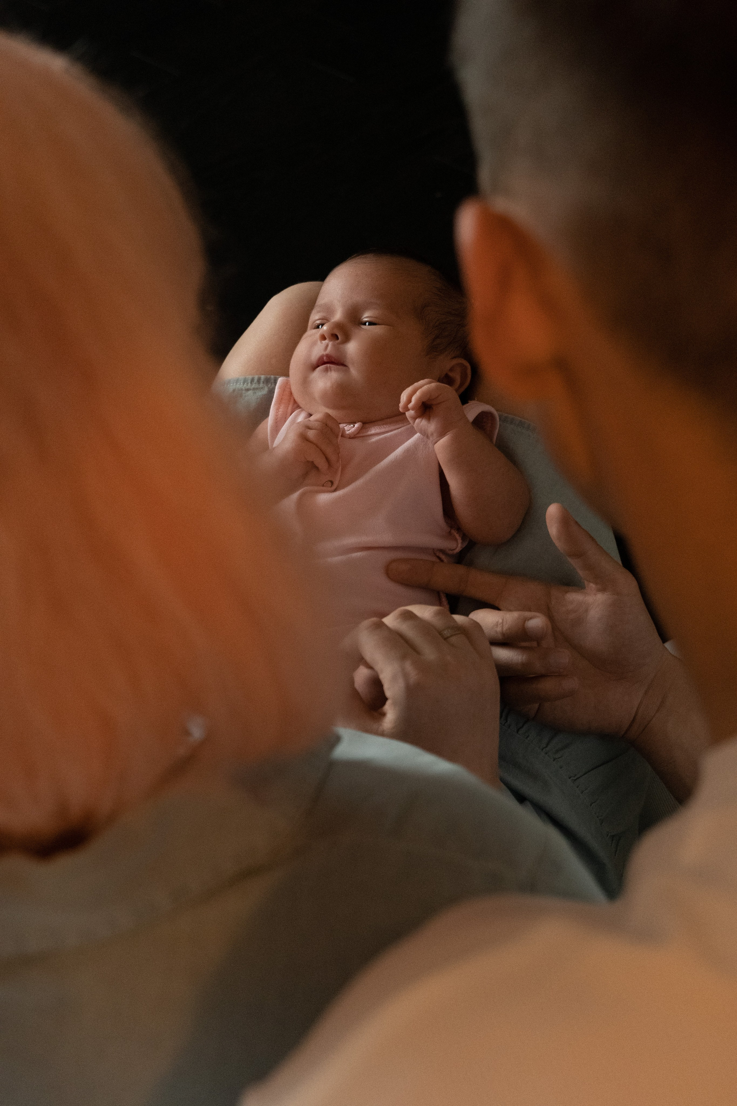 Домашняя фотосессия с новорожденным. Фотограф видеограф Ольга Василевская