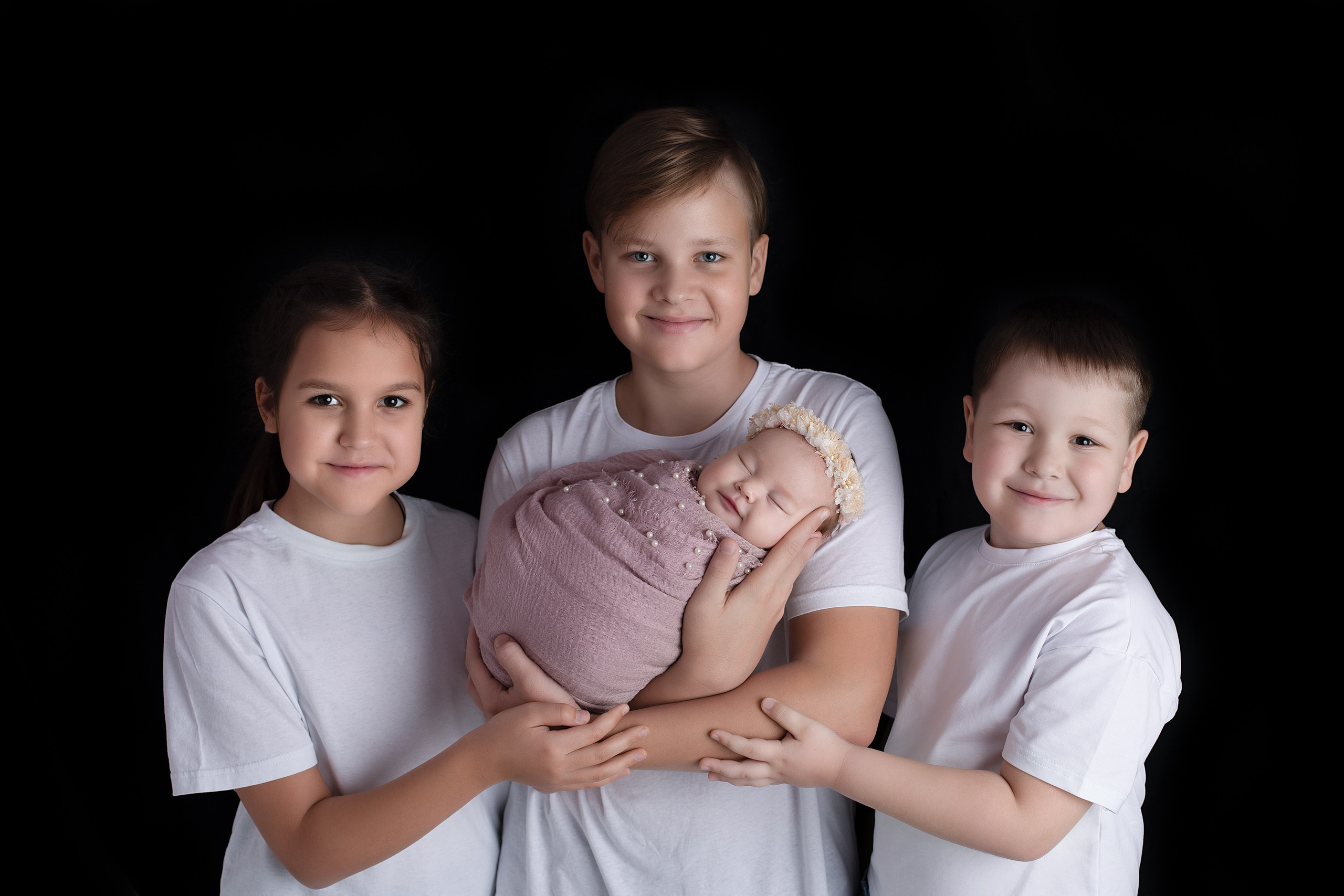 Новорожденные девочки. Фотограф новорожденных в Нижнем Новгороде Белякова Оксана