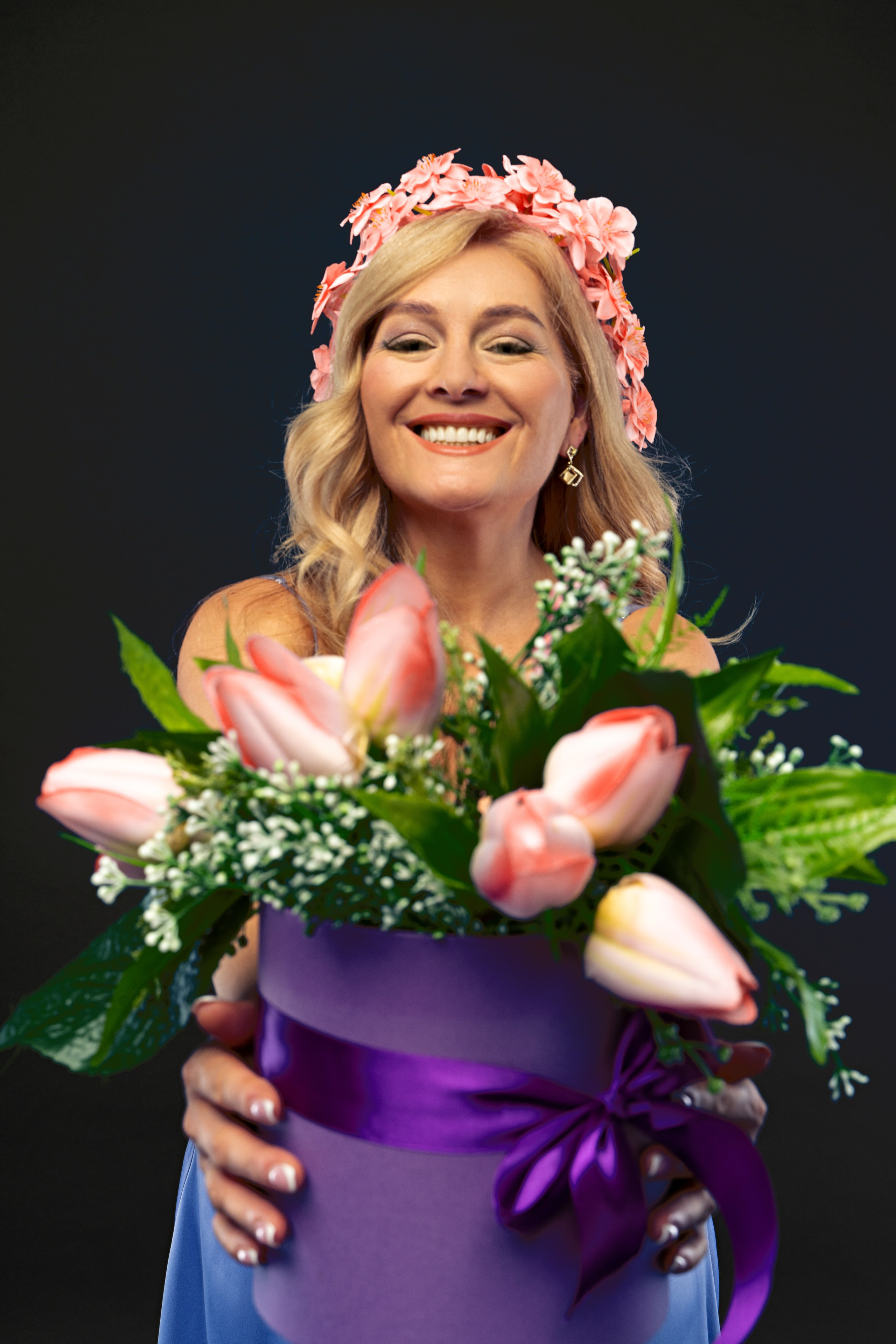 Я  фотограф. Работаю в городе Москва,