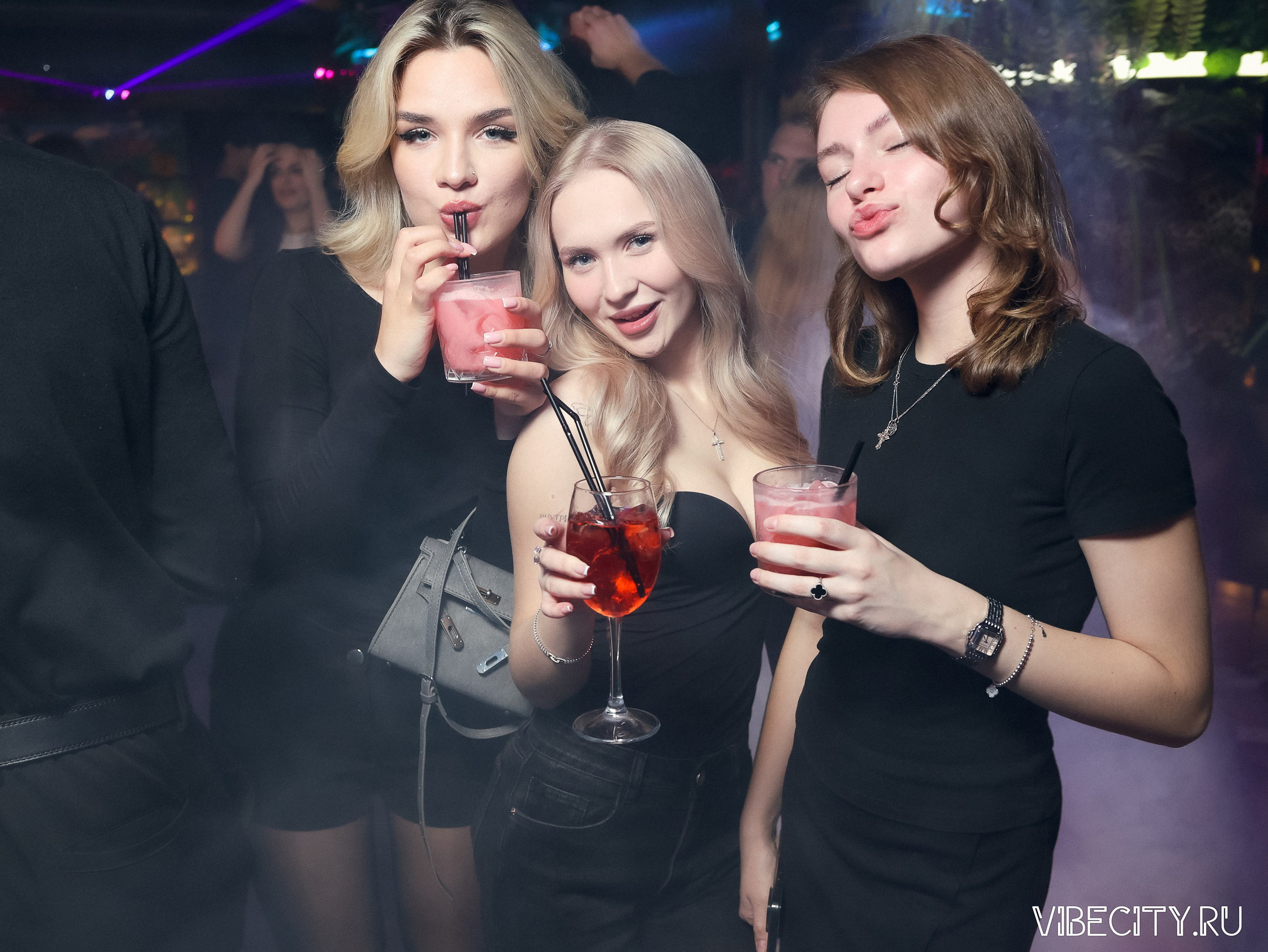 DOUBLE U. VIBECITY.RU Вайб Сити Ру Фоторепортажи Фотоотчеты Калининград