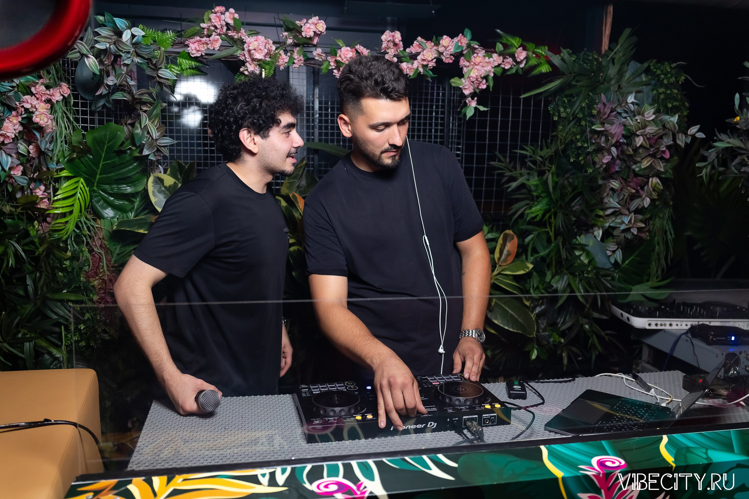 DOUBLE U. VIBECITY.RU Вайб Сити Ру Фоторепортажи Фотоотчеты Калининград