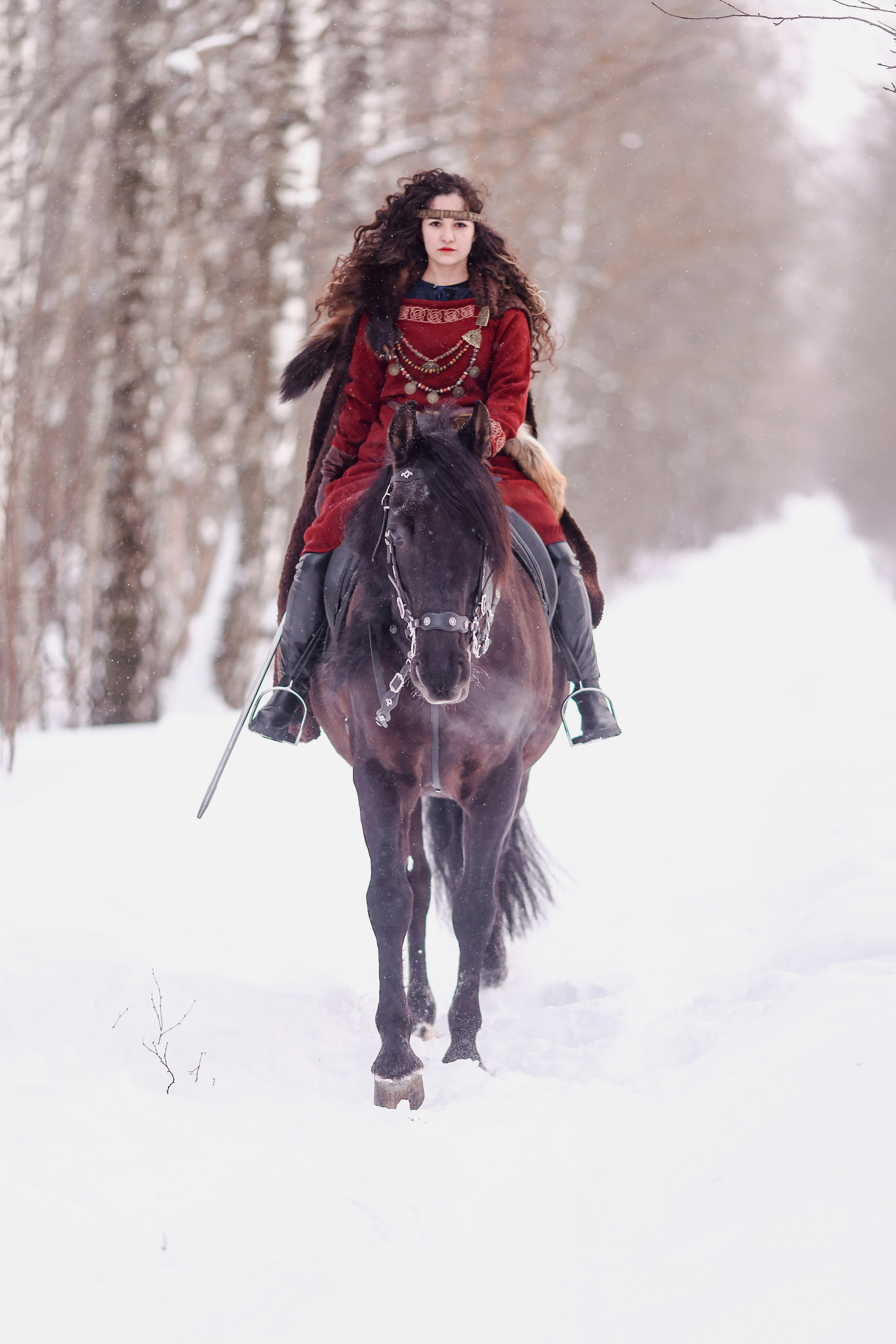 Фотосессия с лошадью в стиле викингов. Фотосессии с лошадьми