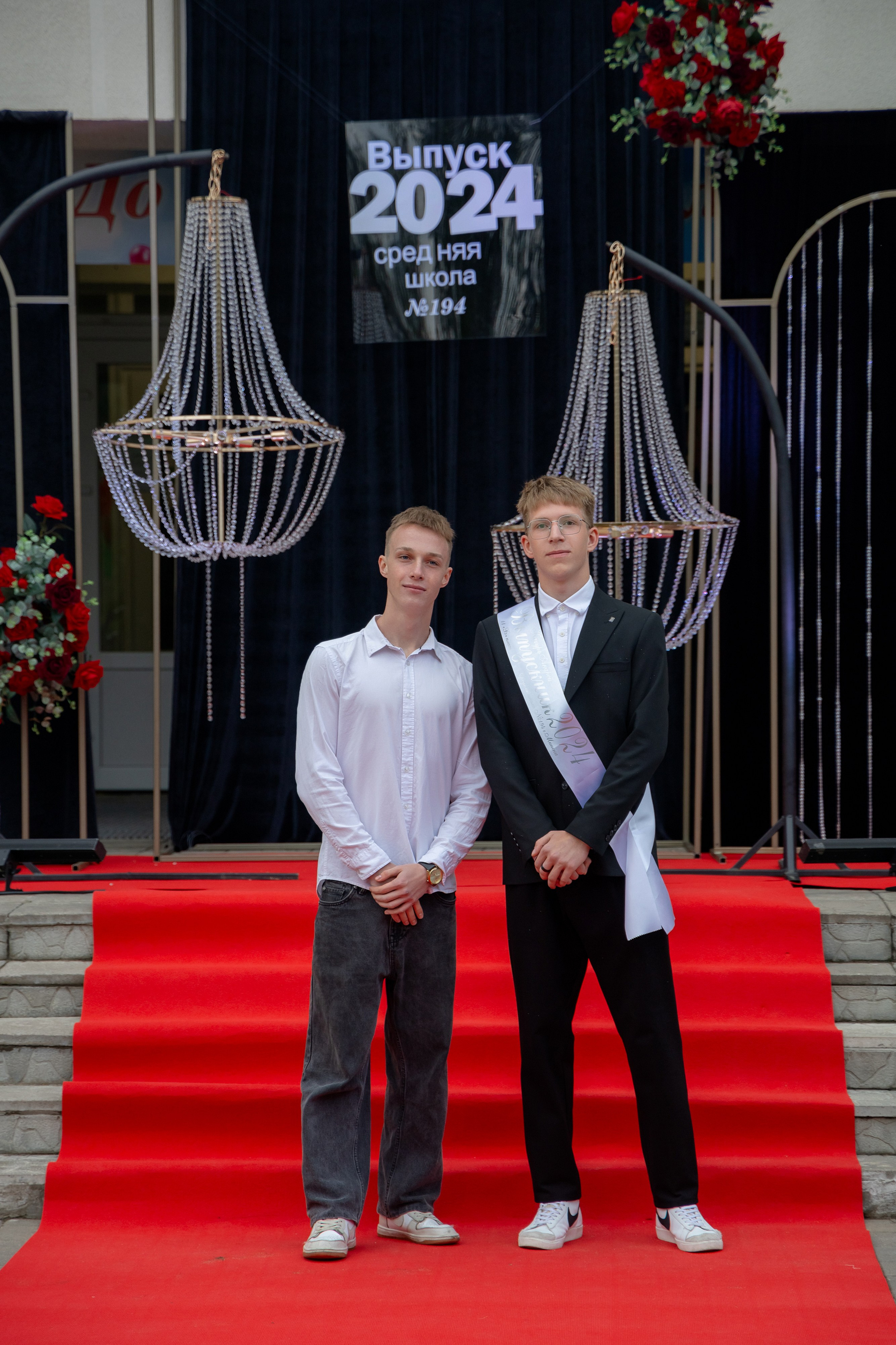 Школьный выпускной 2024 год в Соколе (Минск). Свадебный фотограф в Минске/Беларуси Сергей Спиридонов