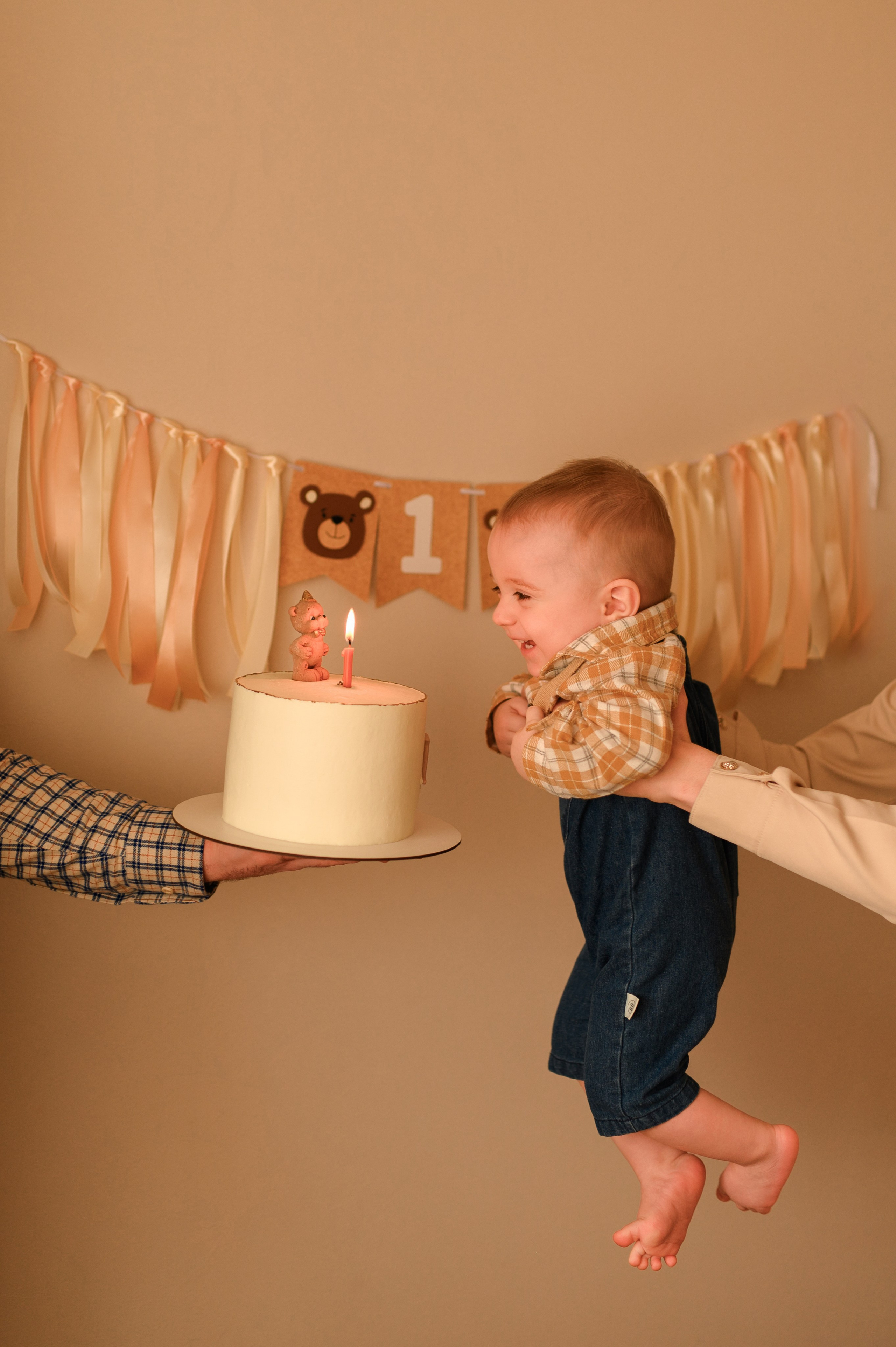 Съемка годика, годовасие, фотосессия в день рождения. НЬЮБОРН ФОТОСЕССИИ, БЕРЕМЕННОСТЬ, ПОРТРЕТНЫЕ СЕМЕЙНЫЕ ФОТОСЕССИИ  Ногинск Москва ОЛЬГА ВОГЕЛЬ