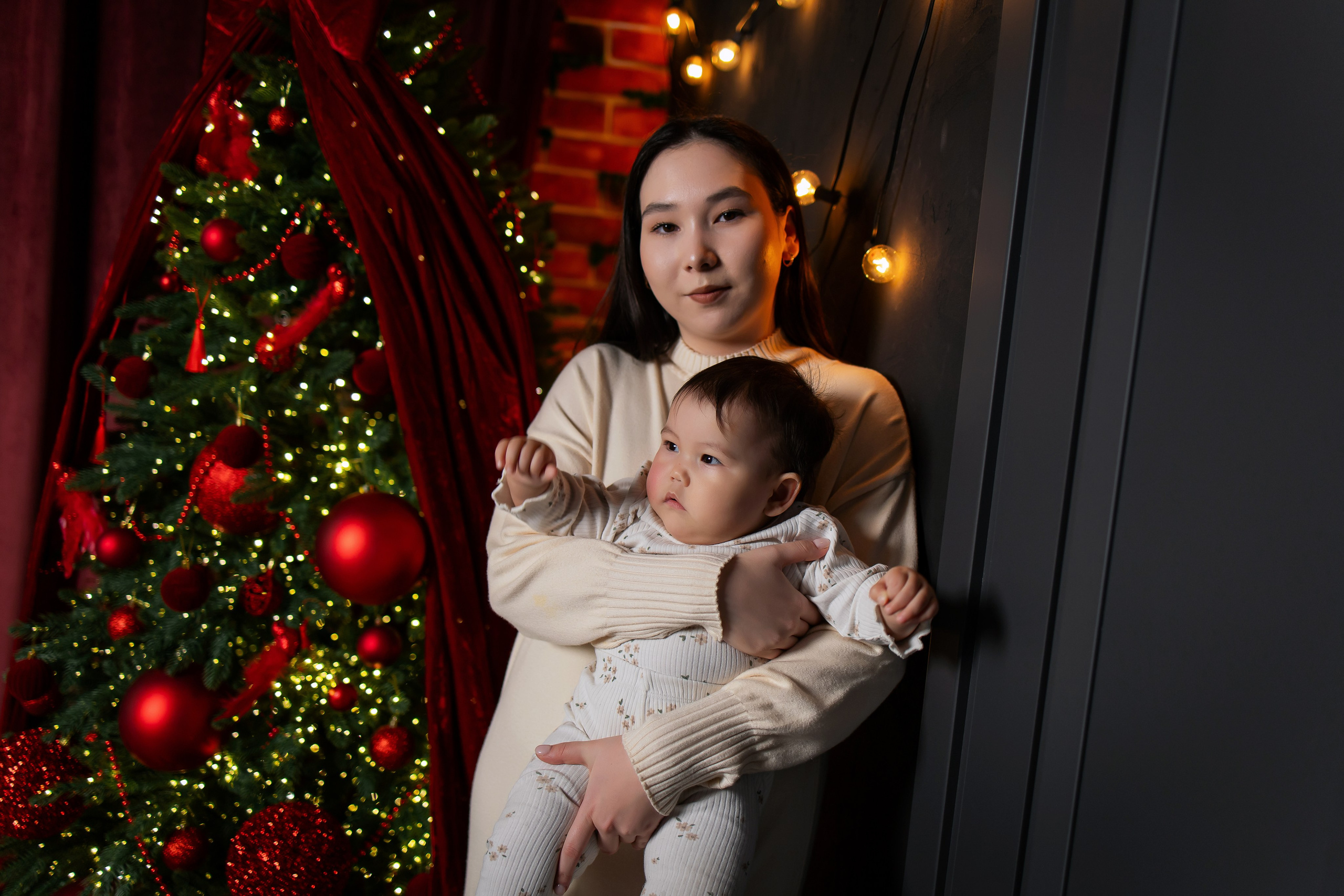 Ваши фотографии. Интерьерная фотостудия Background в Омске