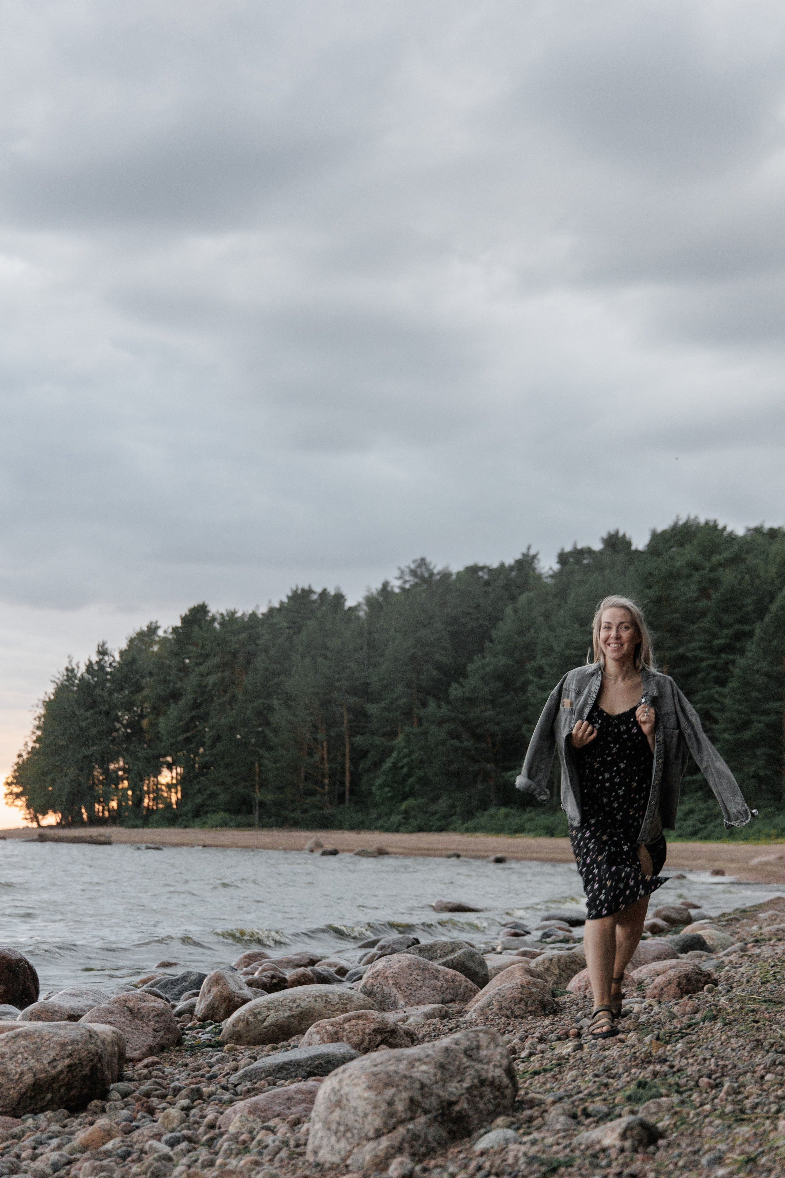 Тоня и Ванечка на берегу Финского залива. Фотограф в Санкт-Петербурге Аня Григорьева ♡
