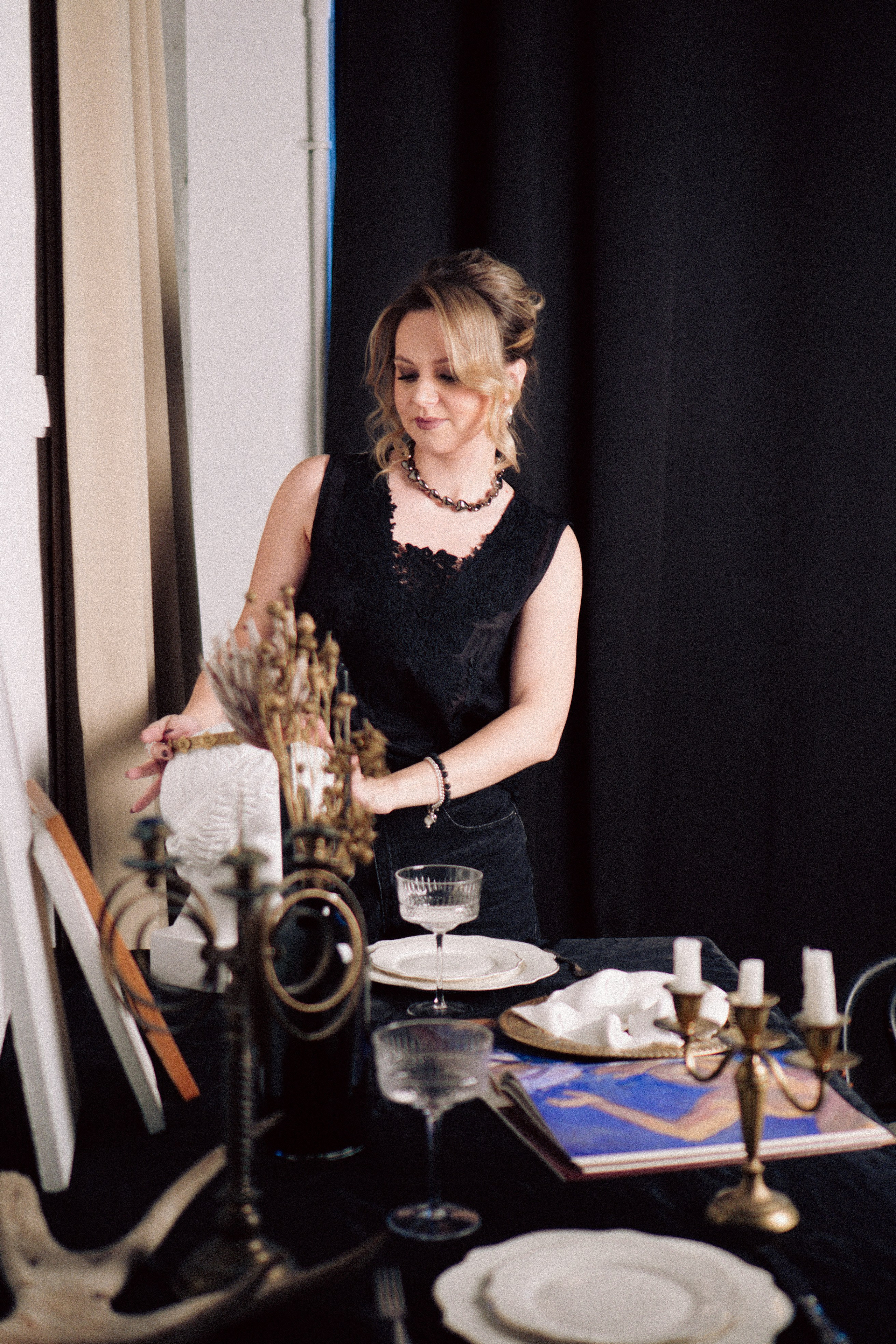 НОВОГОДНЯЯ ФОТОСЕСИИЯ В СТУДИИ ДЛЯ ДЕВУШКИ И ПРОГУЛКА ПО ЧЕРНЫШЕВСКОЙ. Профессиональный фотограф, Санкт-Петербург — Виктория Богомолова