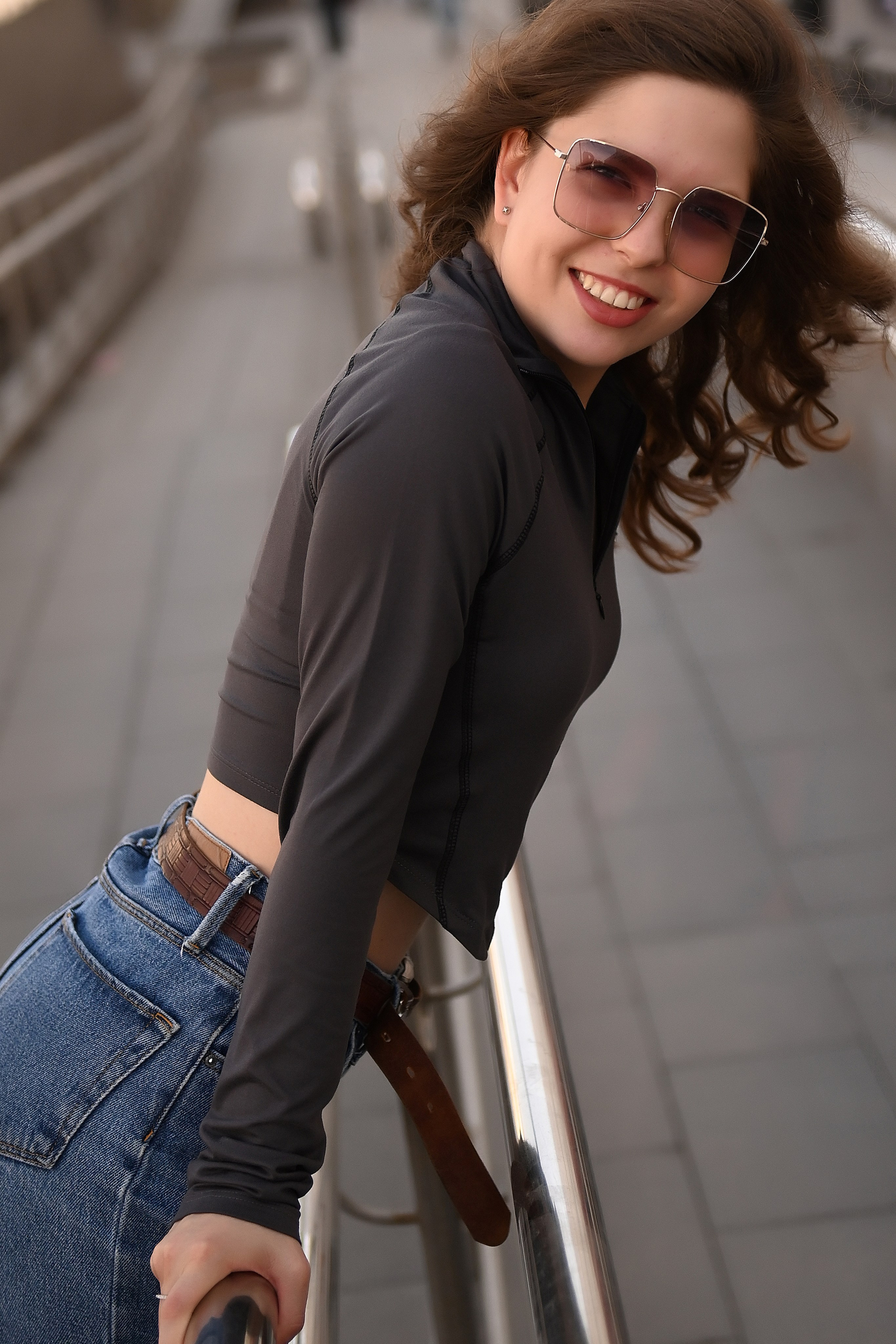 Индивидуальная прогулочная в городе. Свадебный, семейный, детский, контент фотограф в Омске Максим Ильин