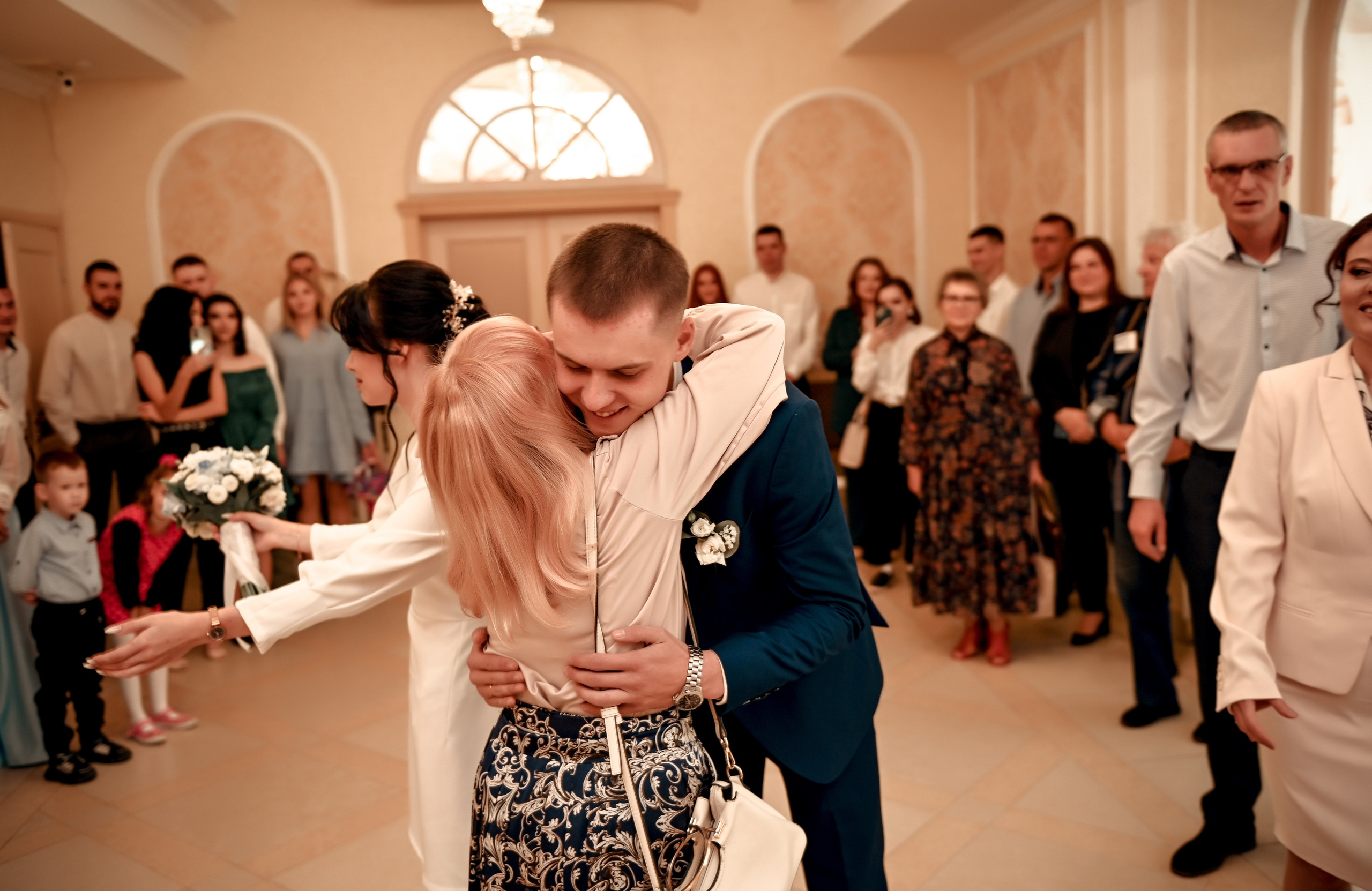 Небольшая часть фото со свадебной съемки Алексея и Даши. Свадебный, семейный, детский, контент фотограф в Омске Максим Ильин