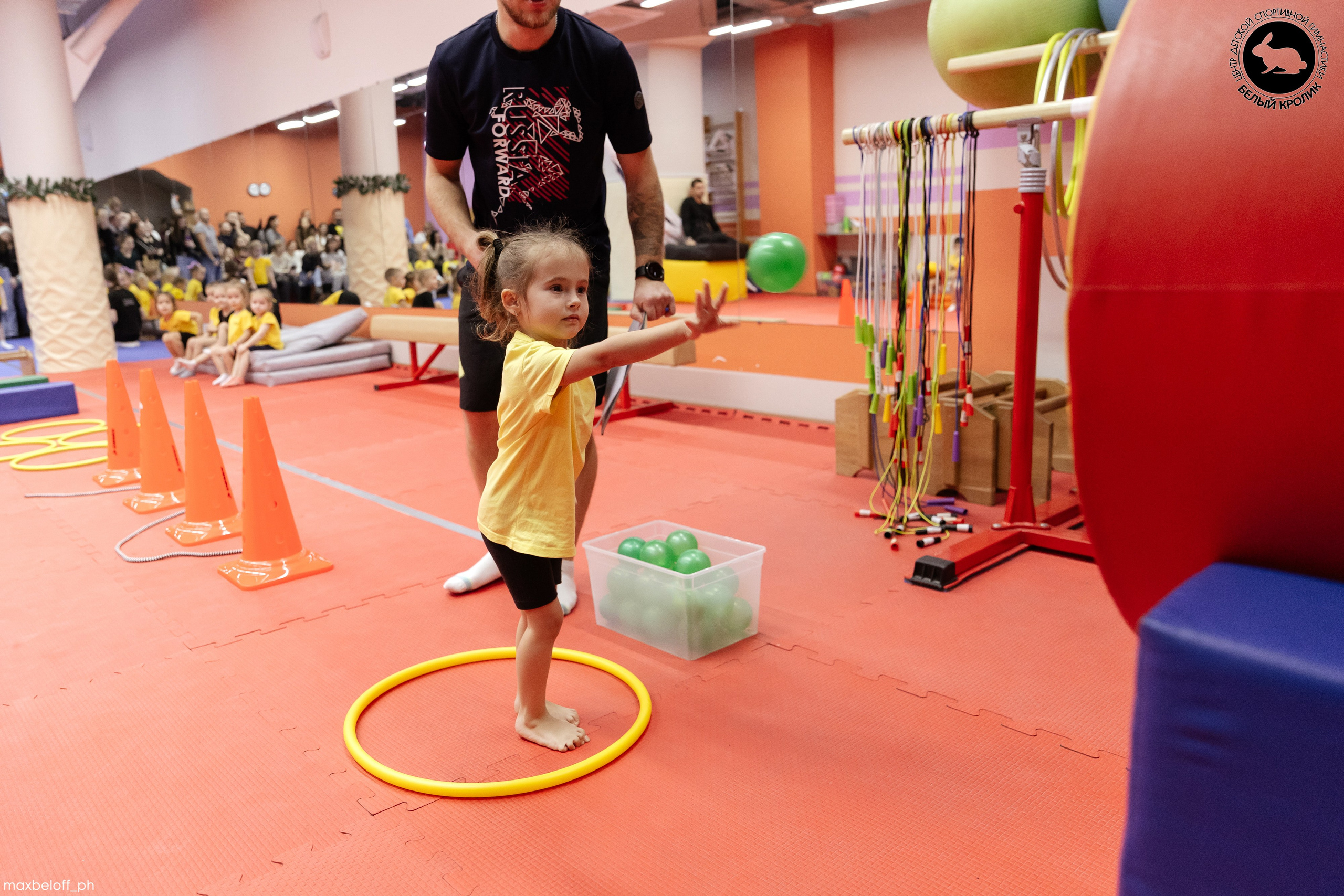 Белый кролик. Соревнования. Семейный фотограф — Макс Белогрудов