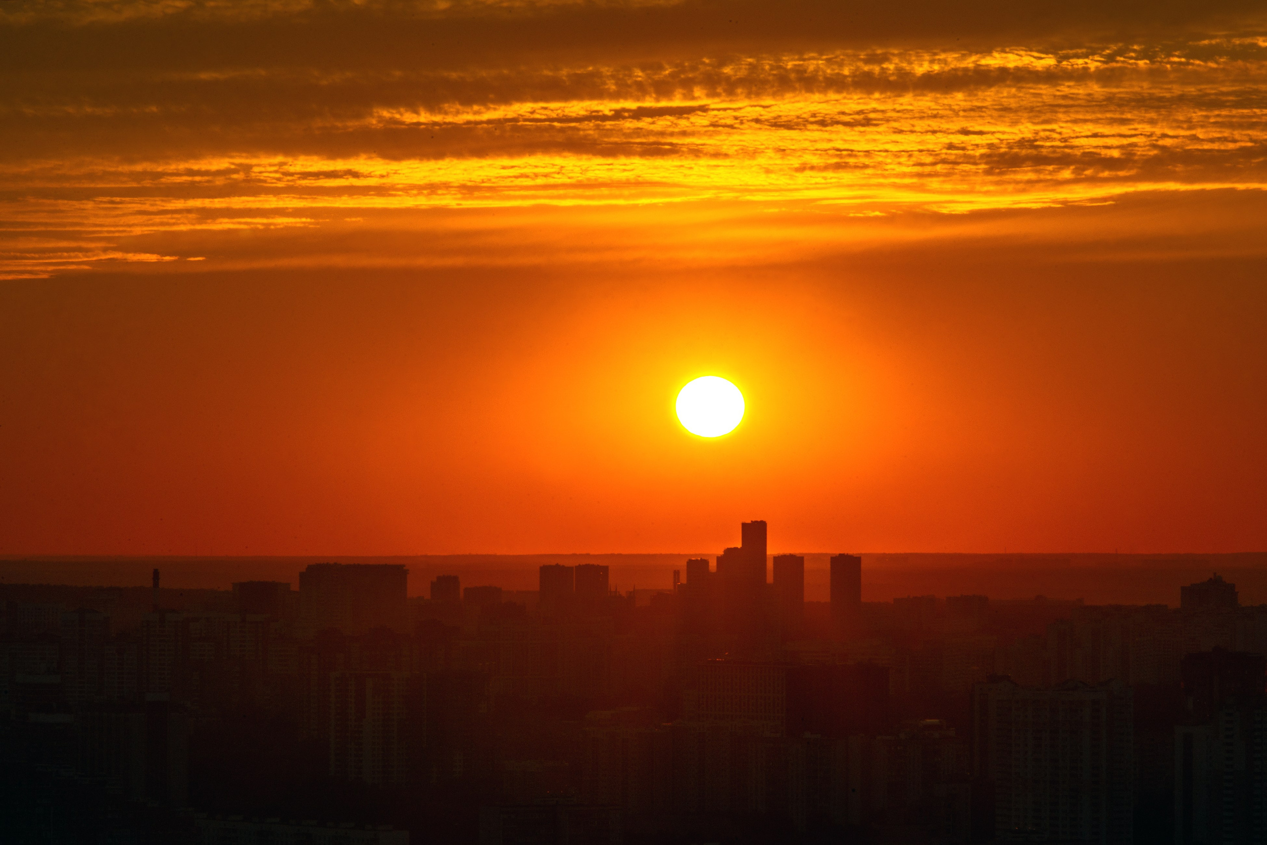 Просто на крышу. Фотограф Лара Кучина