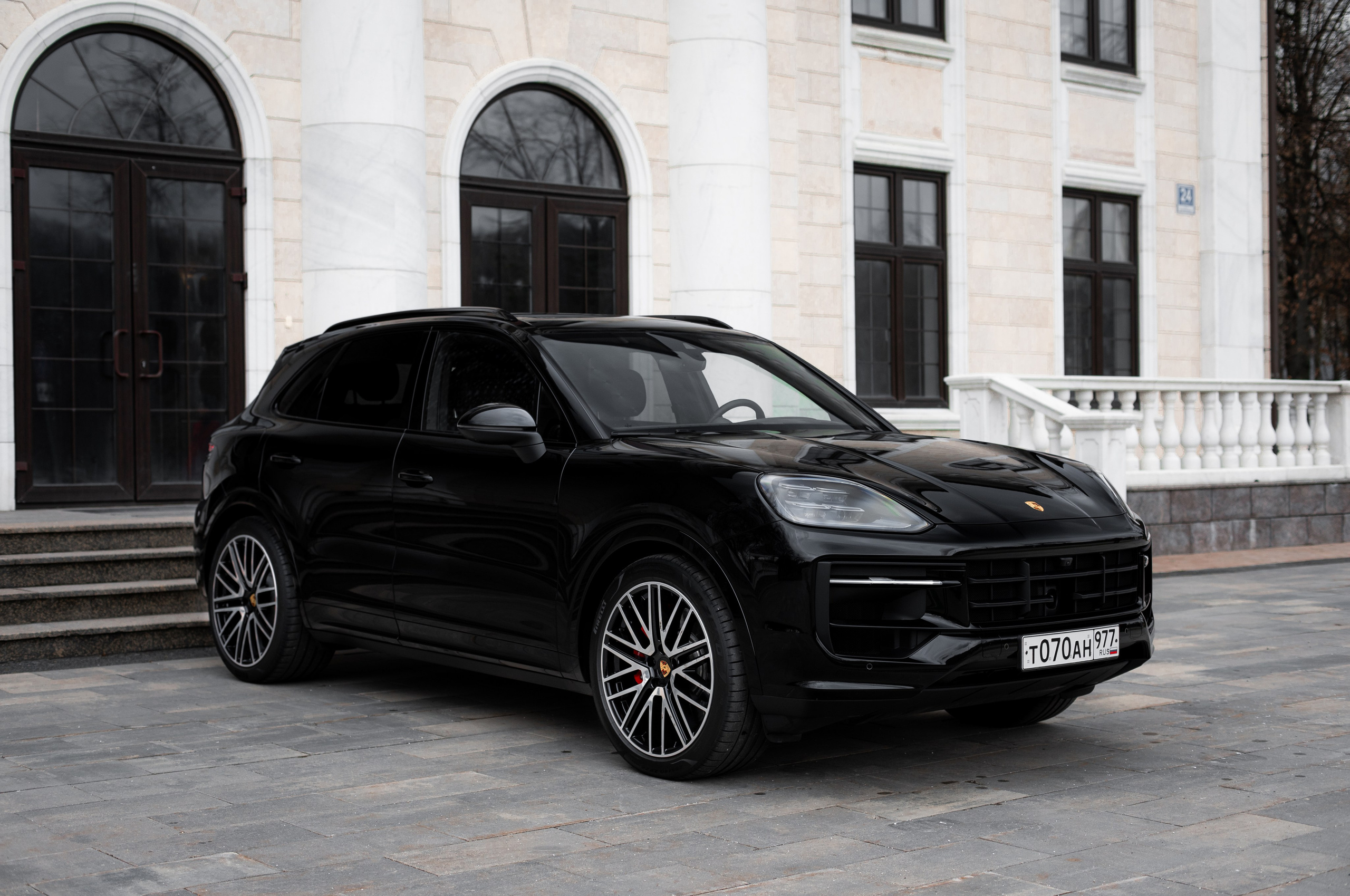 Porsche Cayenne S. Автомобильный фотограф в Москве Андрей Емельянов