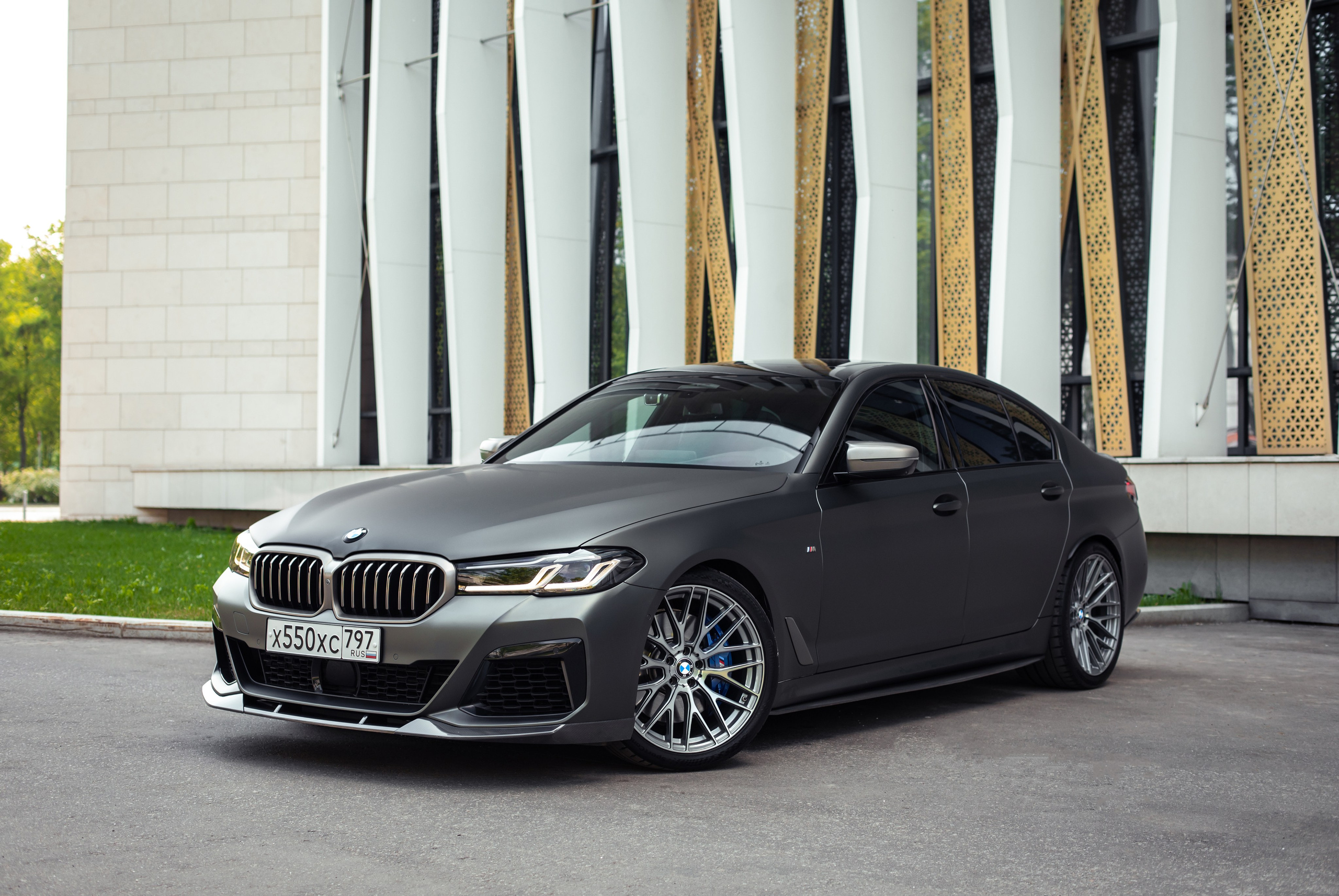 BMW 5. Автомобильный фотограф в Москве Андрей Емельянов