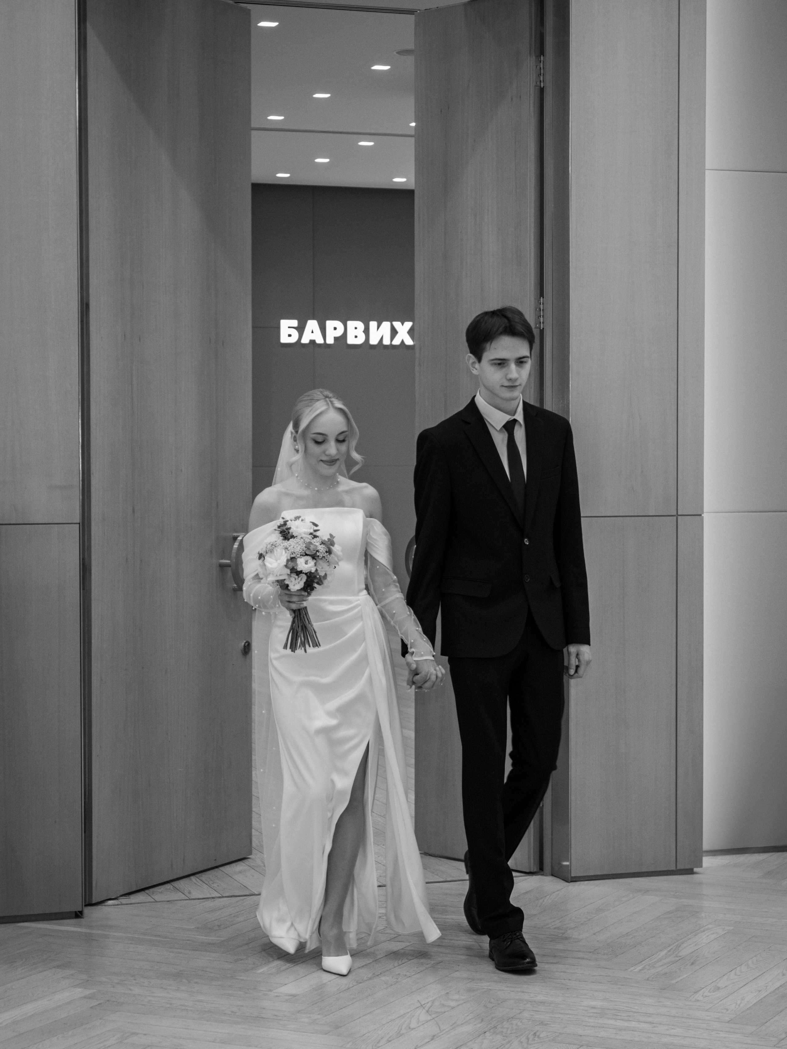 Илья&София (ЗАГС, прогулка, фотостудия). Свадебный и семейный фотограф в Москве Мила Широких