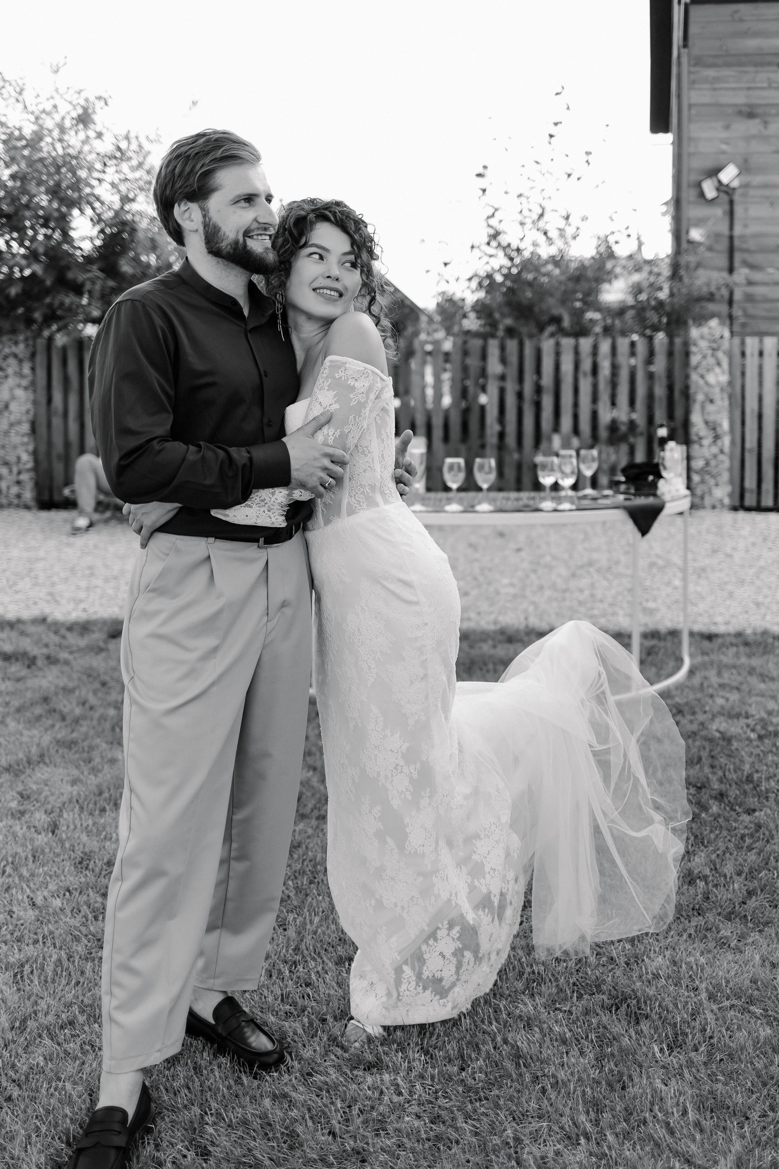 Плюс тридцать градусов на лужайке. Фотограф Андрей Куськало