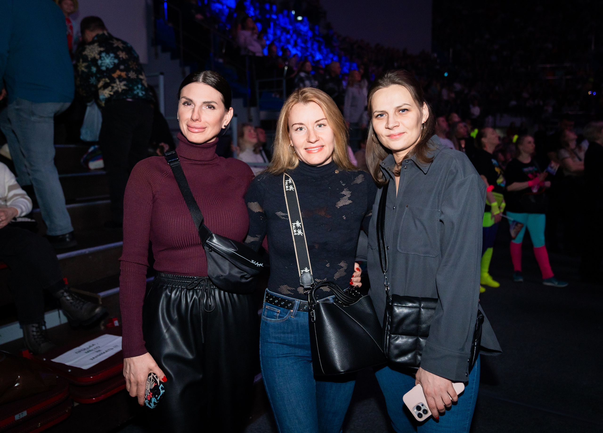 КСК Арена-Концерт Светланы Разиной (Мираж), день рождение компании Ленремонт. Репортажный, street и urban фотограф в Санкт-Петербурге Мальцев Евгений