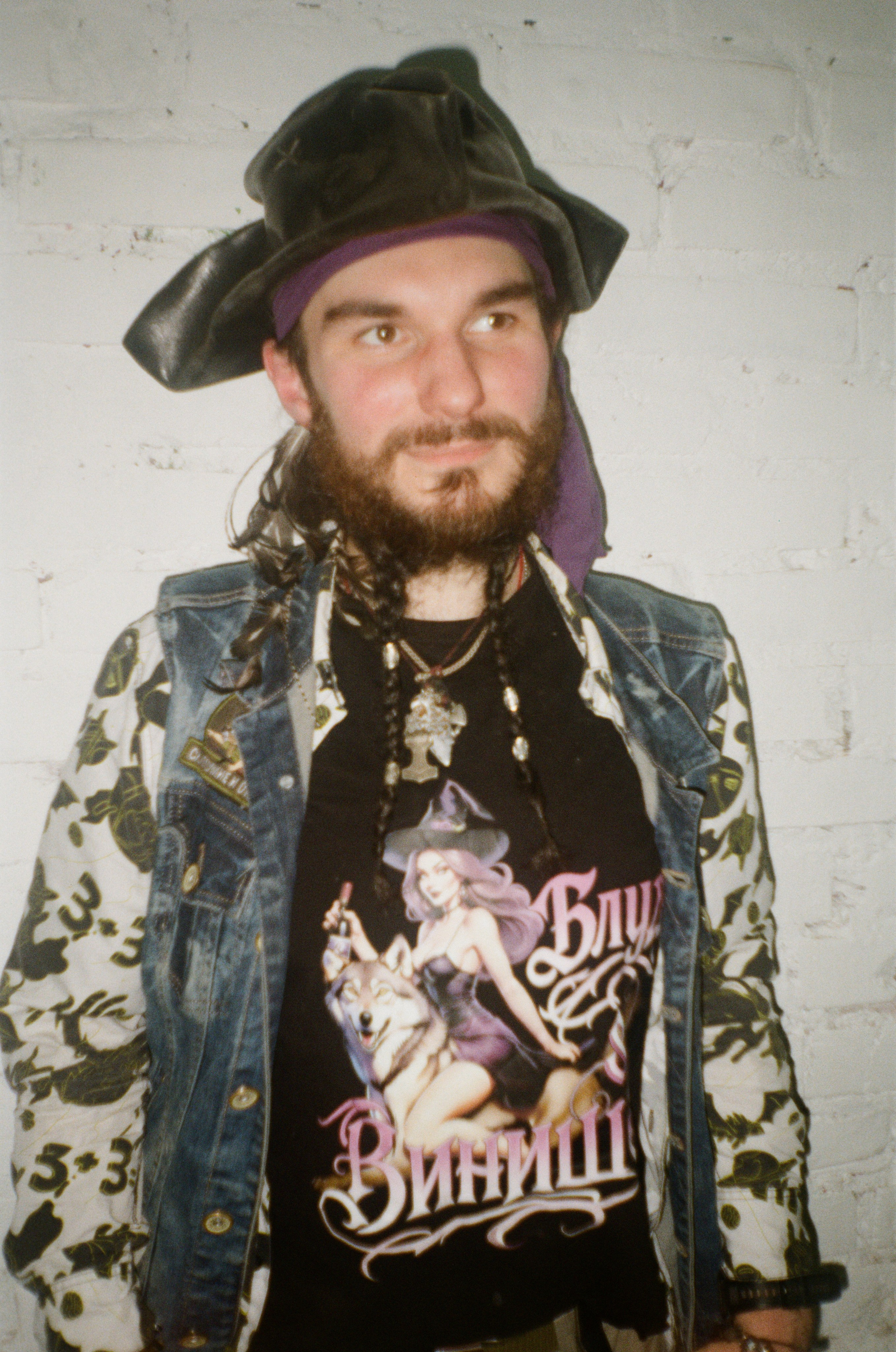 Плёнка. Человек в Шляпе