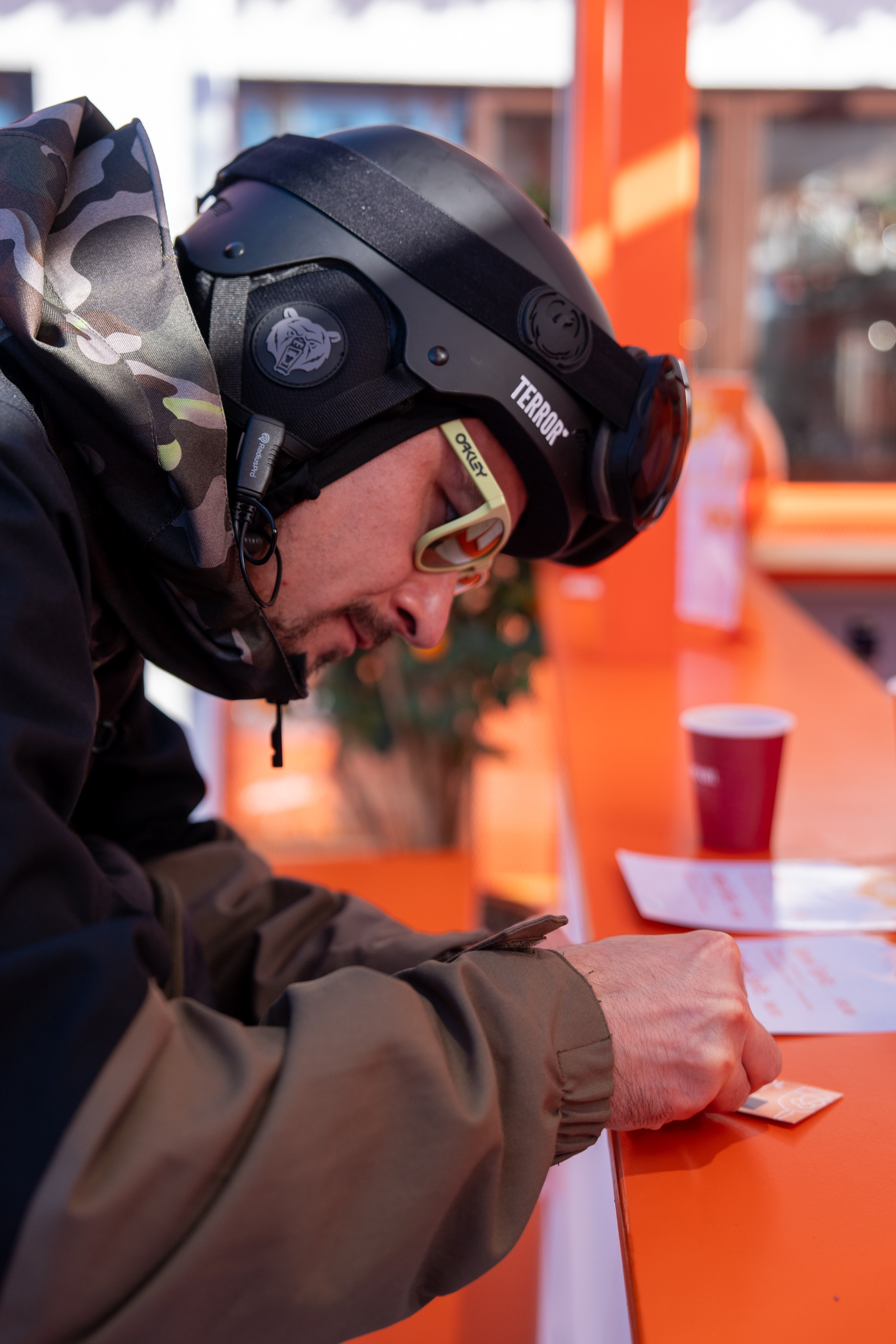 Фотоотчет партнерской интеграции Aperol Spritz на Роза Фест 2025. Репортажный фотограф в Красной Поляне и Сочи Павлюченко Екатерина