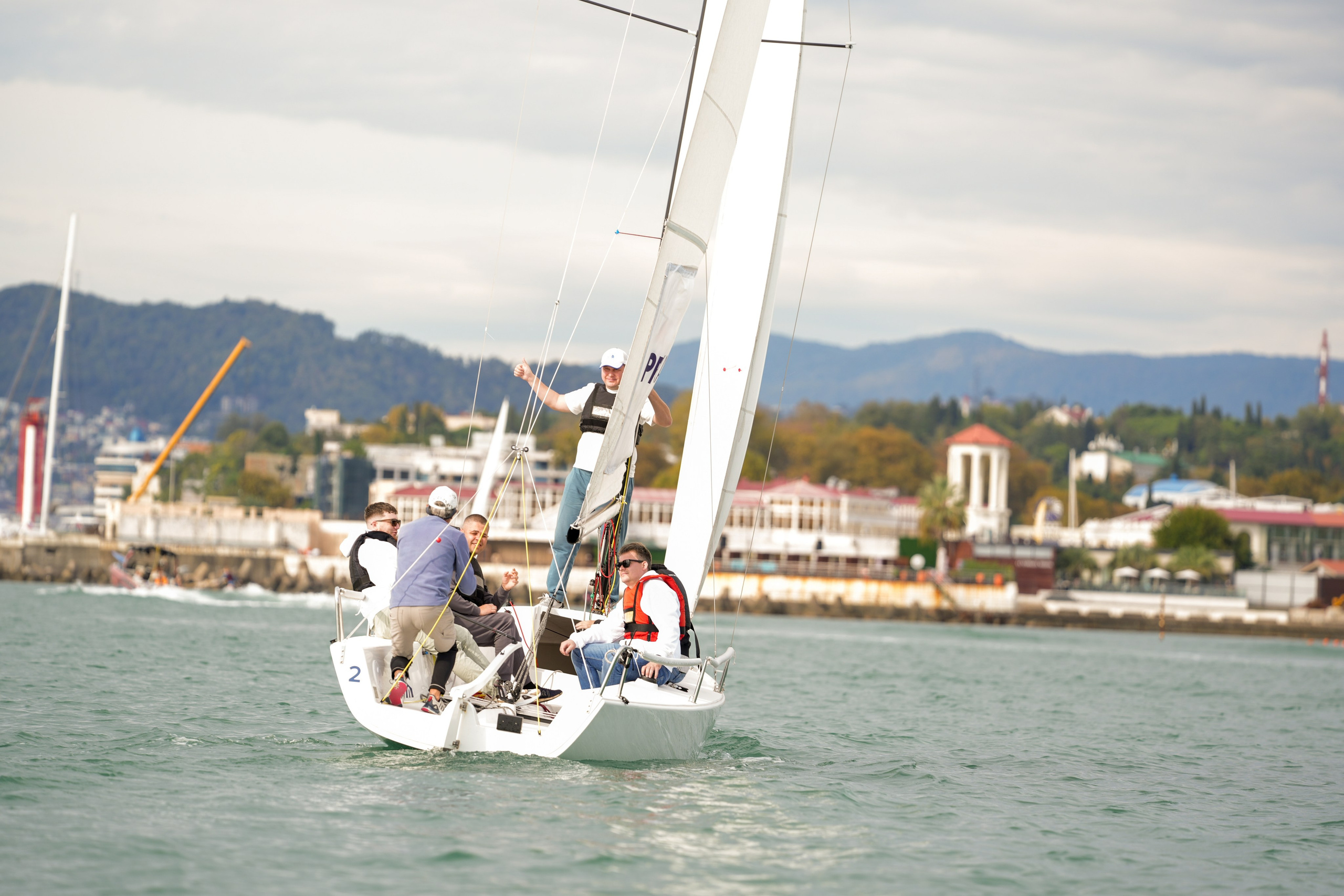 Яхтенная регата для компании Агрегатка. Репортажный фотограф в Красной Поляне и Сочи Павлюченко Екатерина