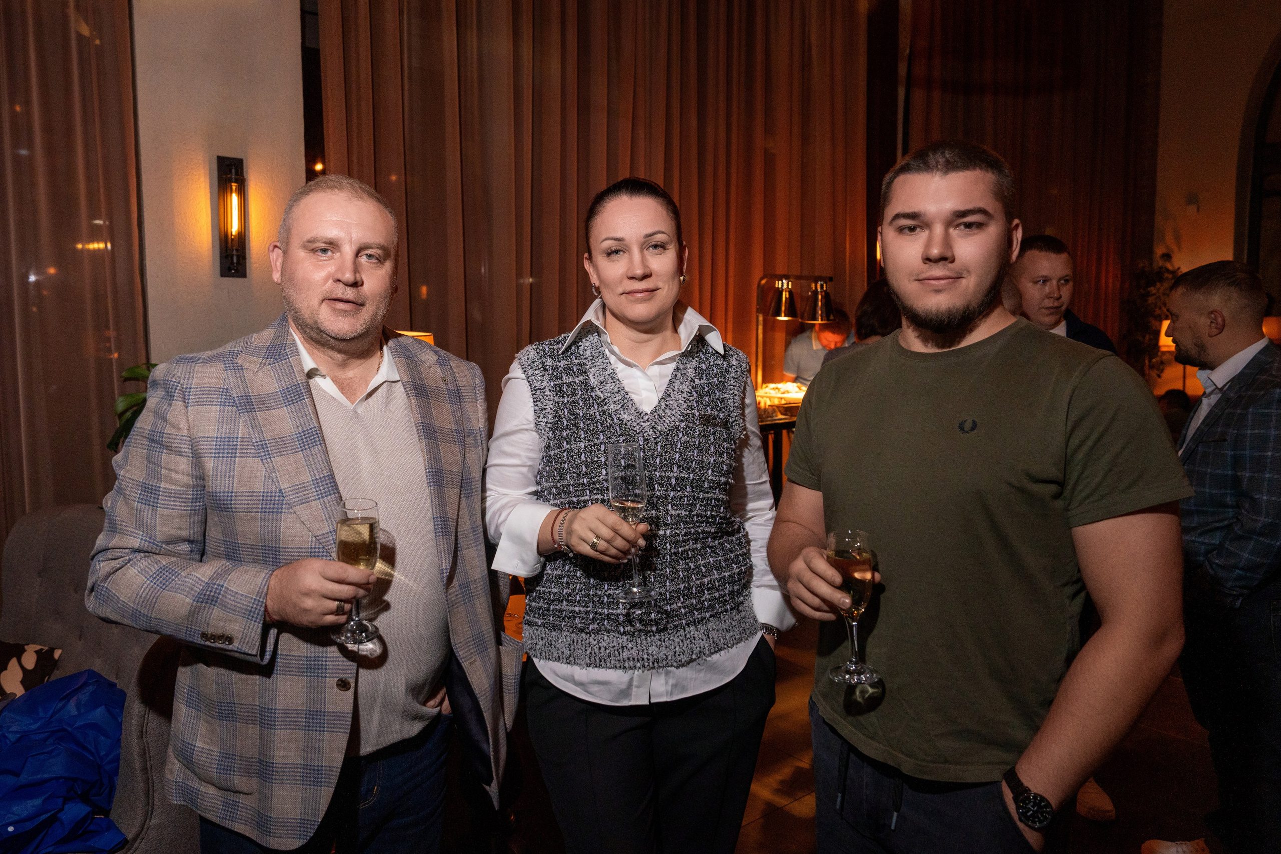 Гала-ужин для компании «Agregatka». Репортажный фотограф в Красной Поляне и Сочи Павлюченко Екатерина