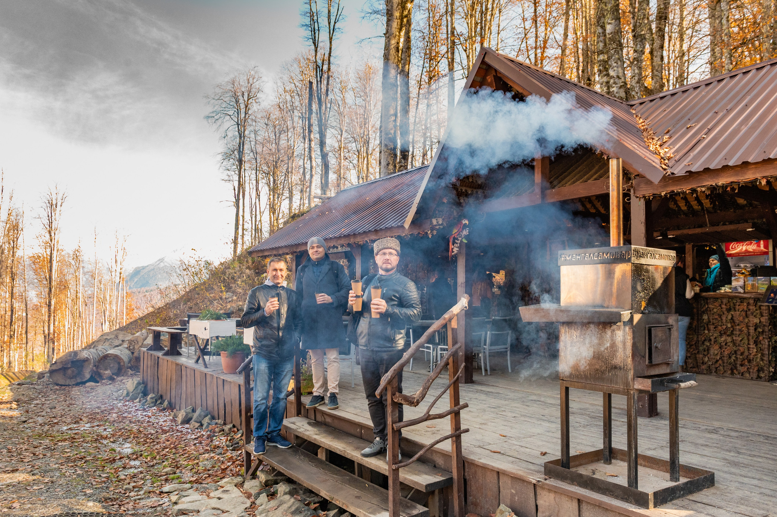 Mice мероприятие — прогулка на водопад Поликаря на курорте Красная Поляна. Репортажный фотограф в Красной Поляне и Сочи Павлюченко Екатерина