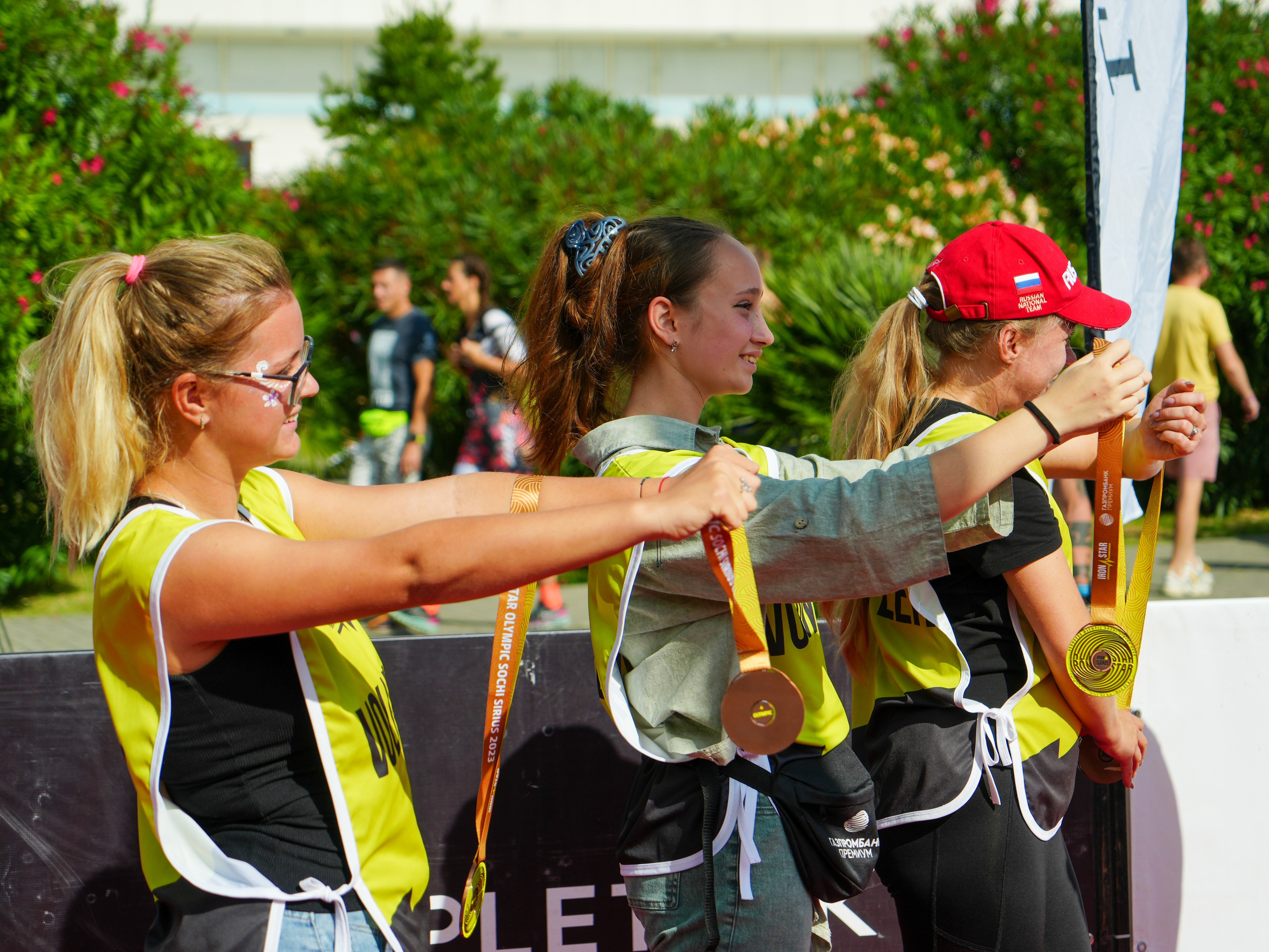 Фотоотчет партнерской интеграции для компании TELE2 на фестивале Ironstar. Репортажный фотограф в Красной Поляне и Сочи Павлюченко Екатерина