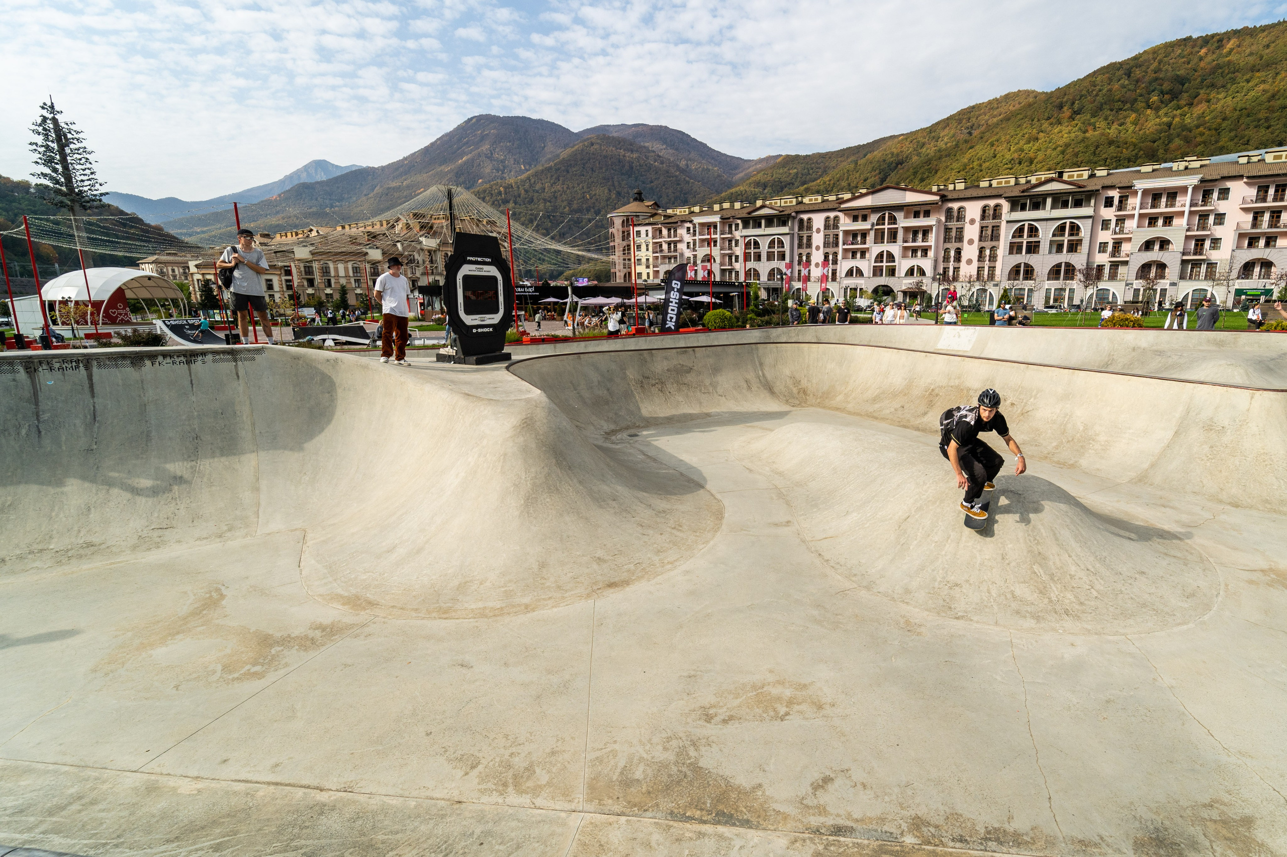 Чемпионат России по скейтбордингу на курорте Красная Поляна 2022. Репортажный фотограф в Красной Поляне и Сочи Павлюченко Екатерина