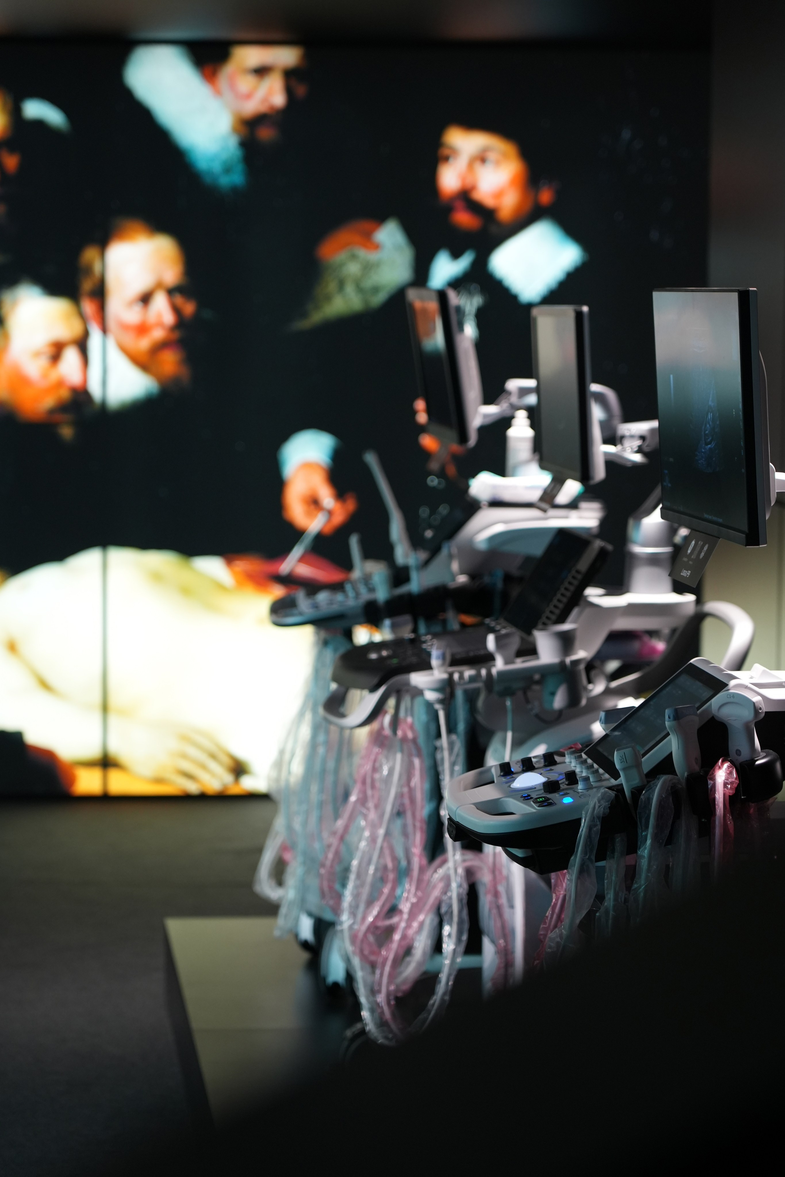 О дизайнере