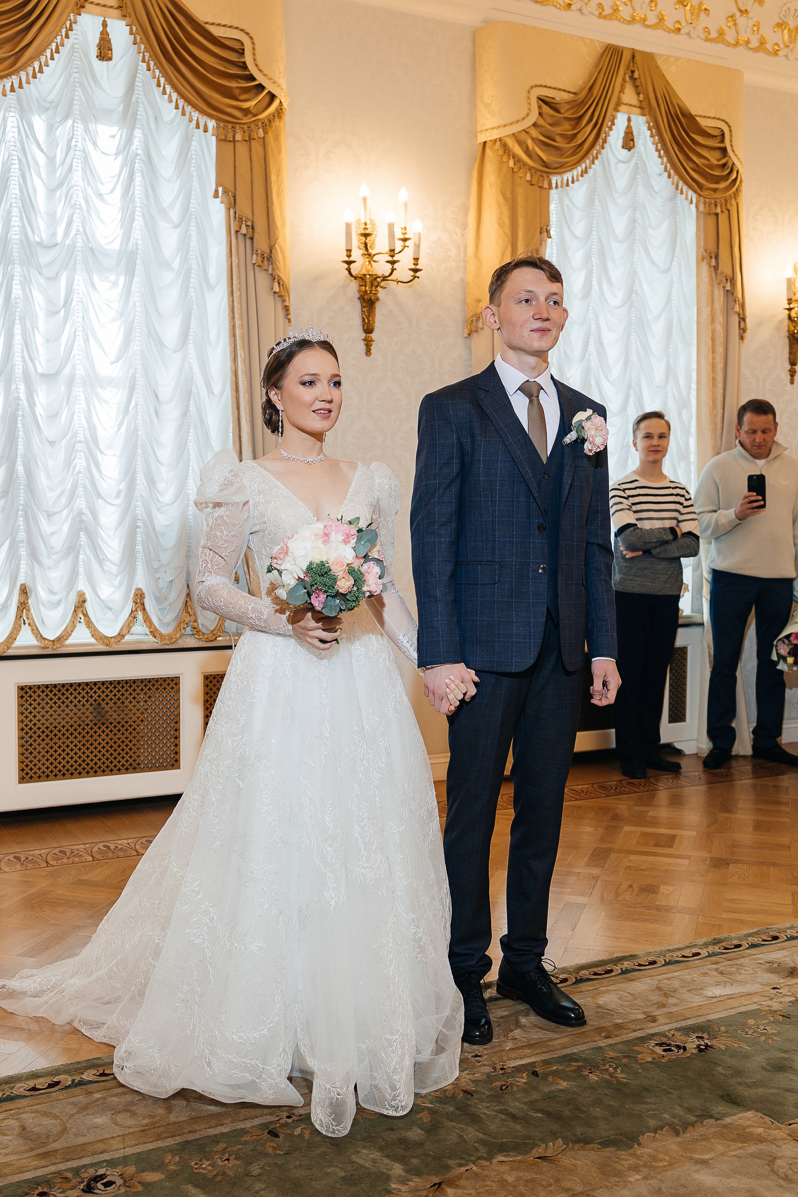 Романтическое утро невесты. Олег Сверчков | Свадебный фотограф Вологда