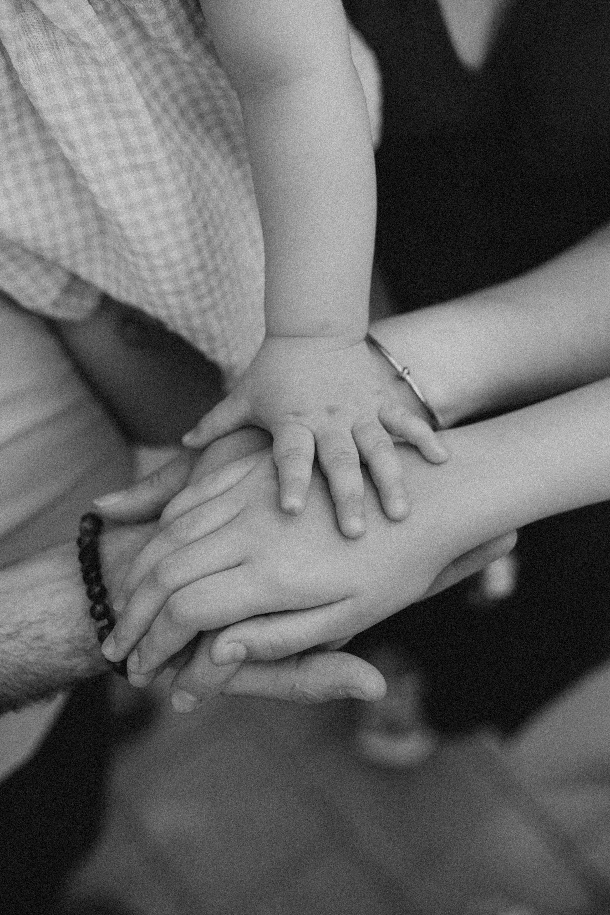 Семейная фотосессия на берегу реки для Миши, Тани, Сони и Таи. Свадебный фотограф в Тамбове Павел Четвертков