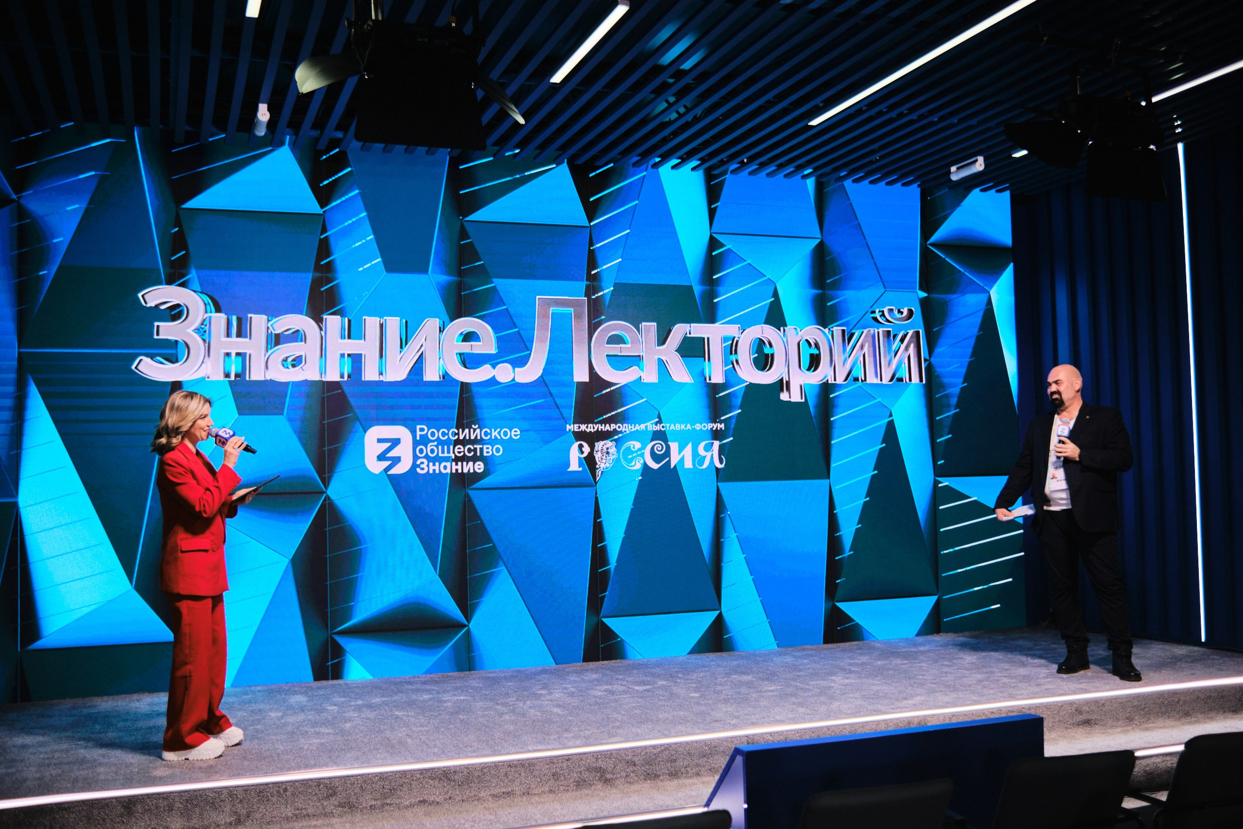 ВДНХ × Выставка «Россия». Матвей Яворский — фотограф в Челябинске