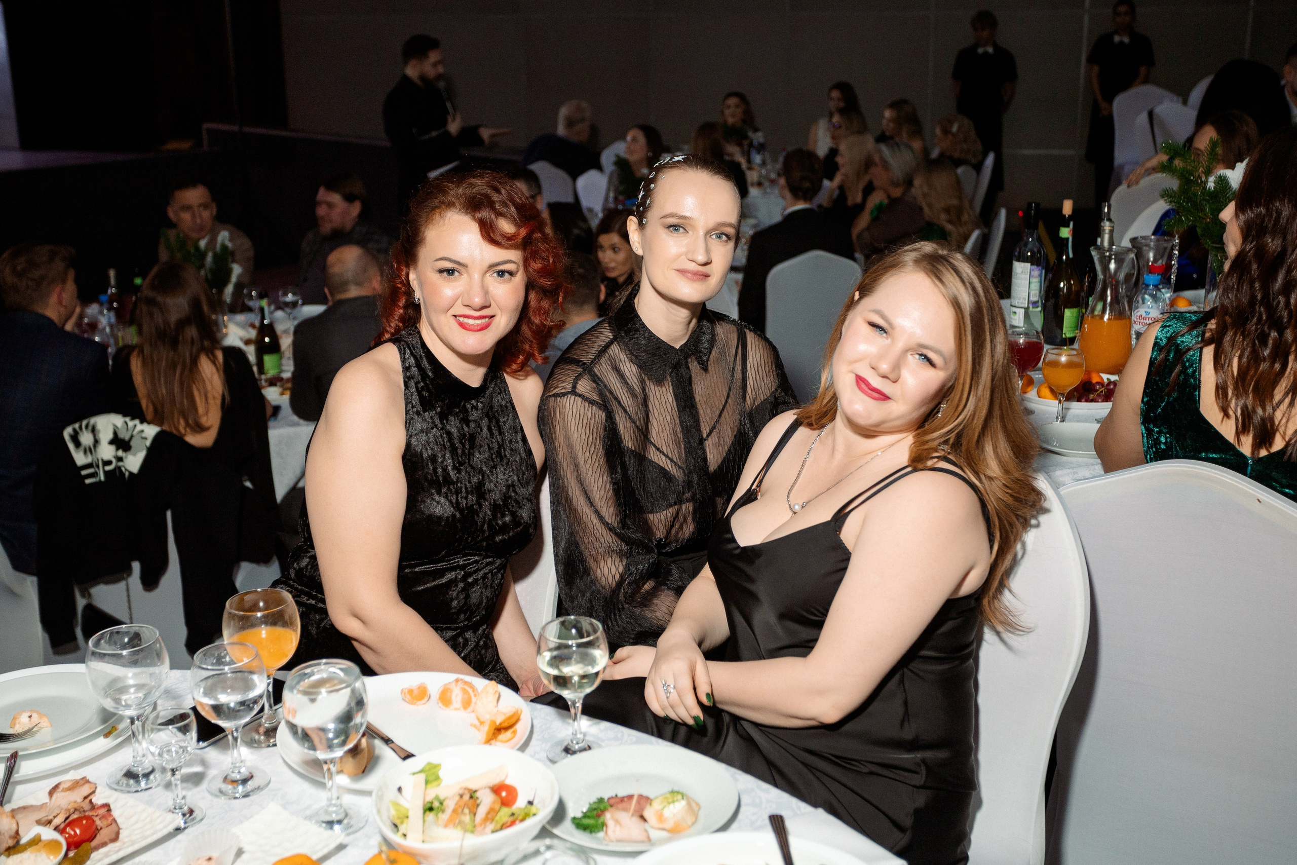 РЕПОРТАЖ: НОВЫЙ ГОД В ДК МЕТАЛЛУРГ. Профессиональный фотограф в Ижевске Леша Петров