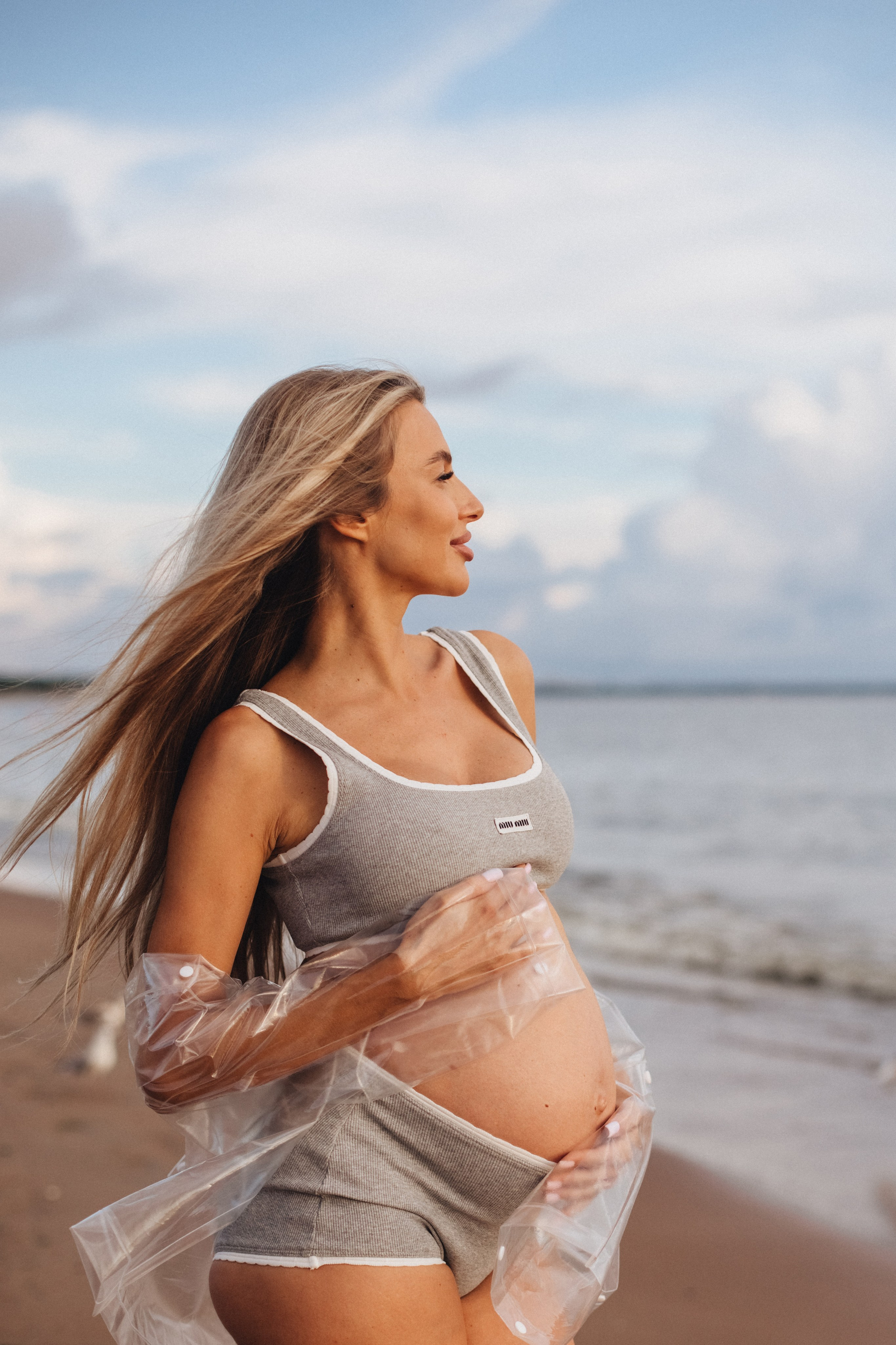 Sea. NatalieDmi — фотосессия беременности, семейный фотограф, портрет