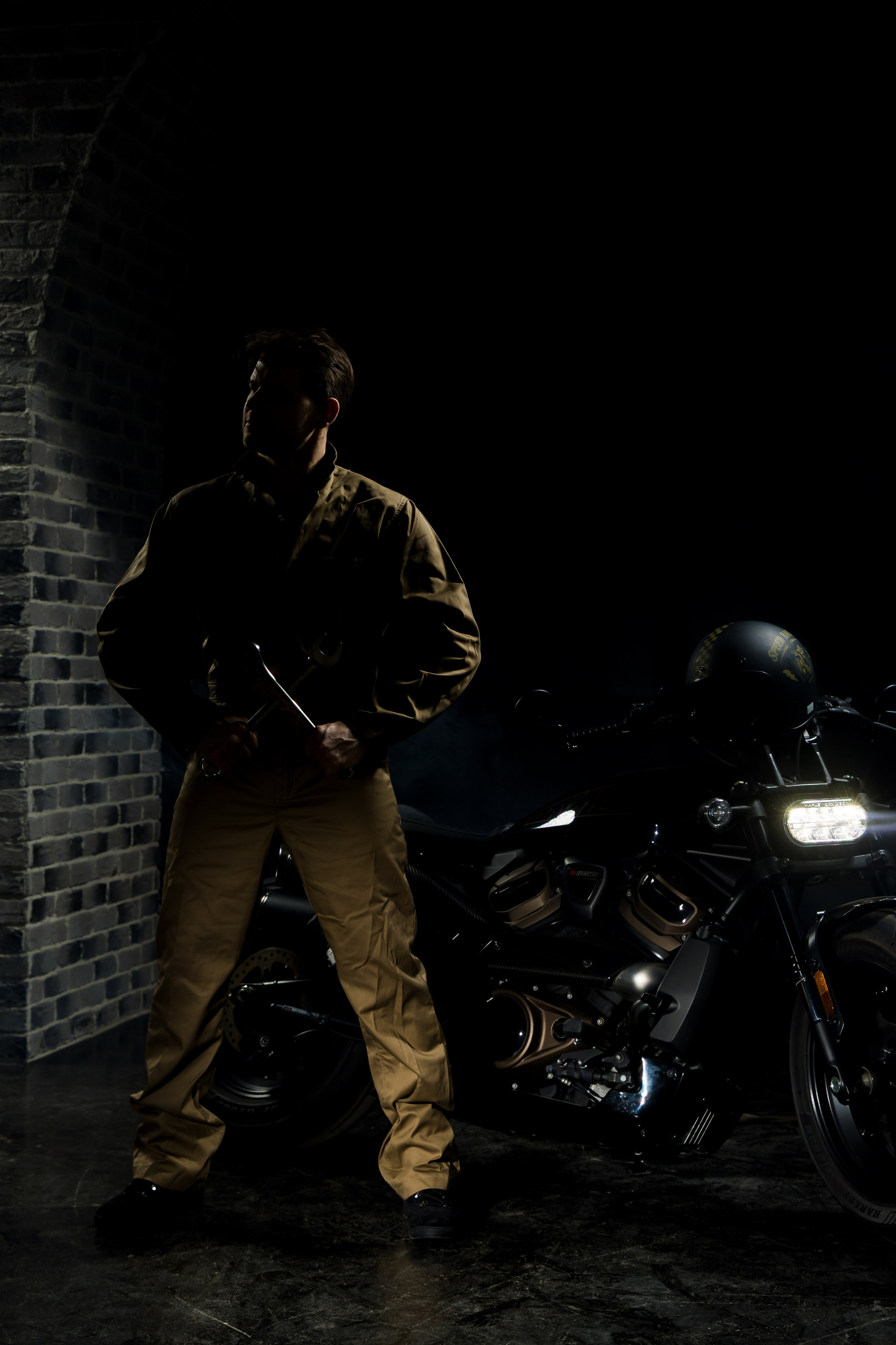 LANKARRA мотоблоггер. Photomantis