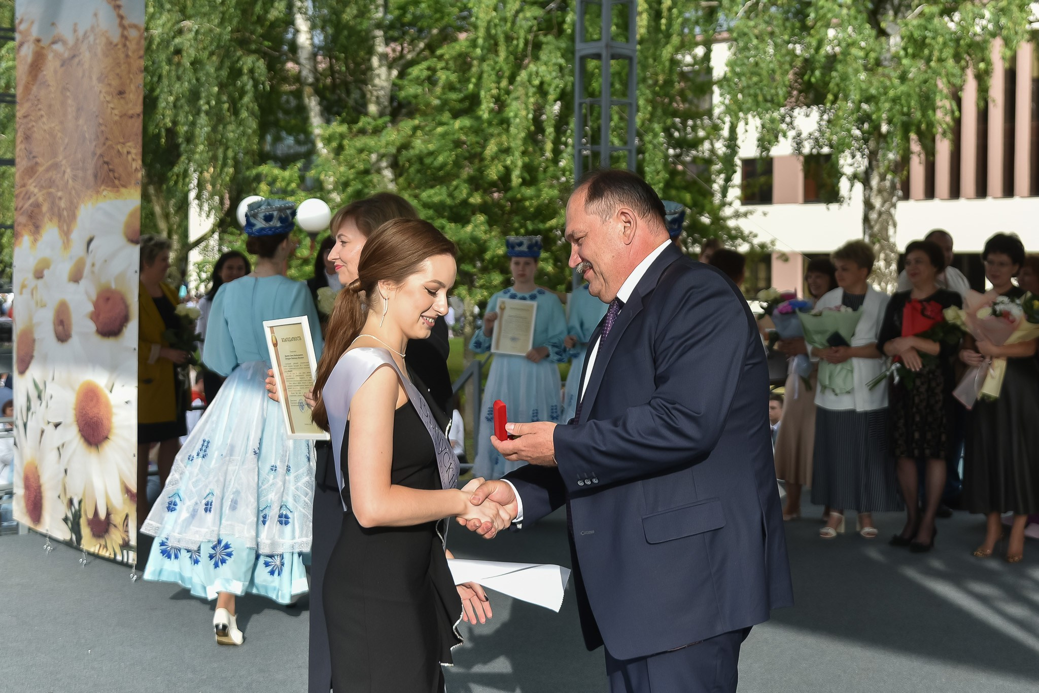 Выпускной 11 кл (до банкета). Фотограф Олег Юршевич Солигорск Минск