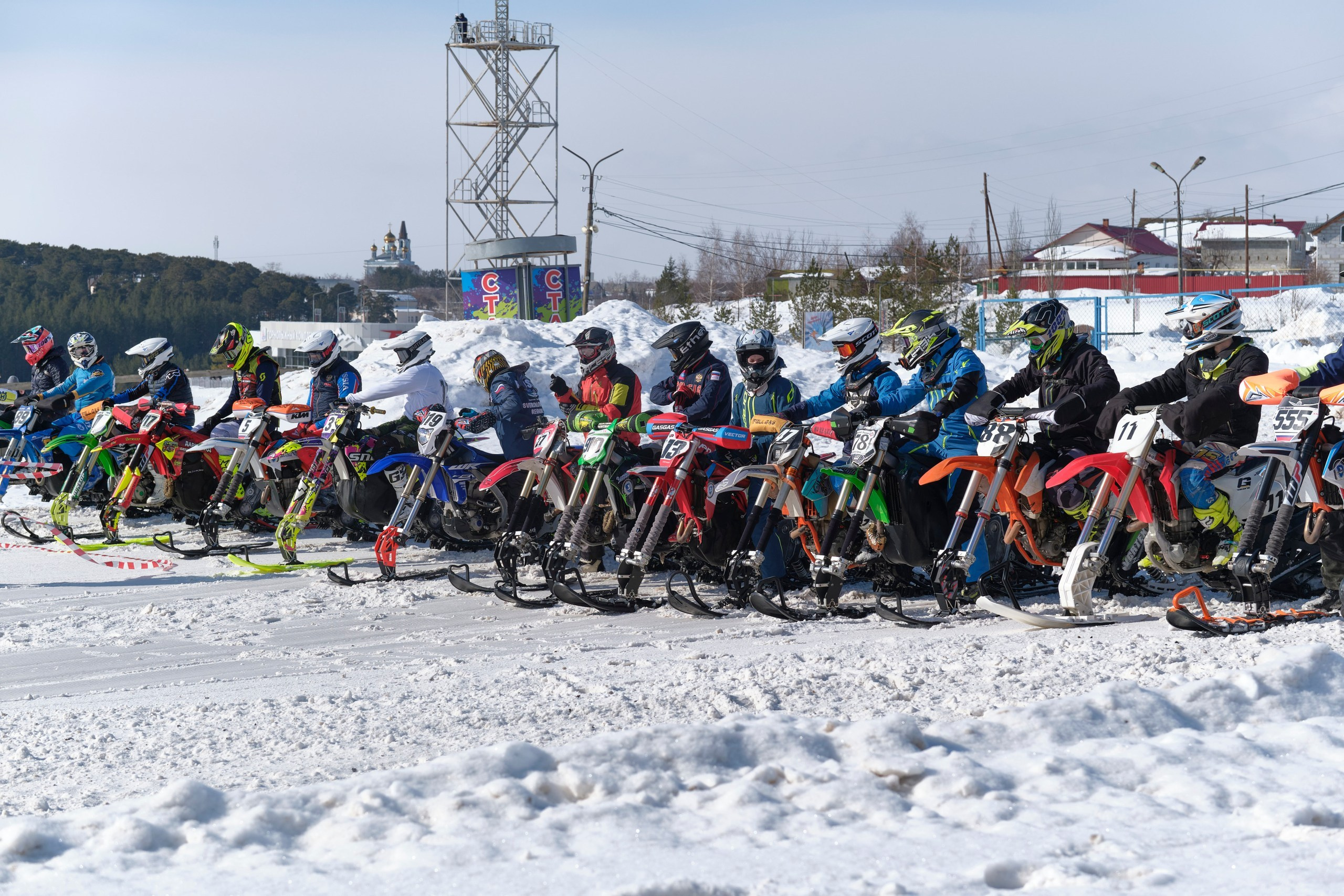 Соревнования по сноубайк кроссу и снегоходам. Свадьбы, Love Story, репортаж и портреты в Екатеринбурге