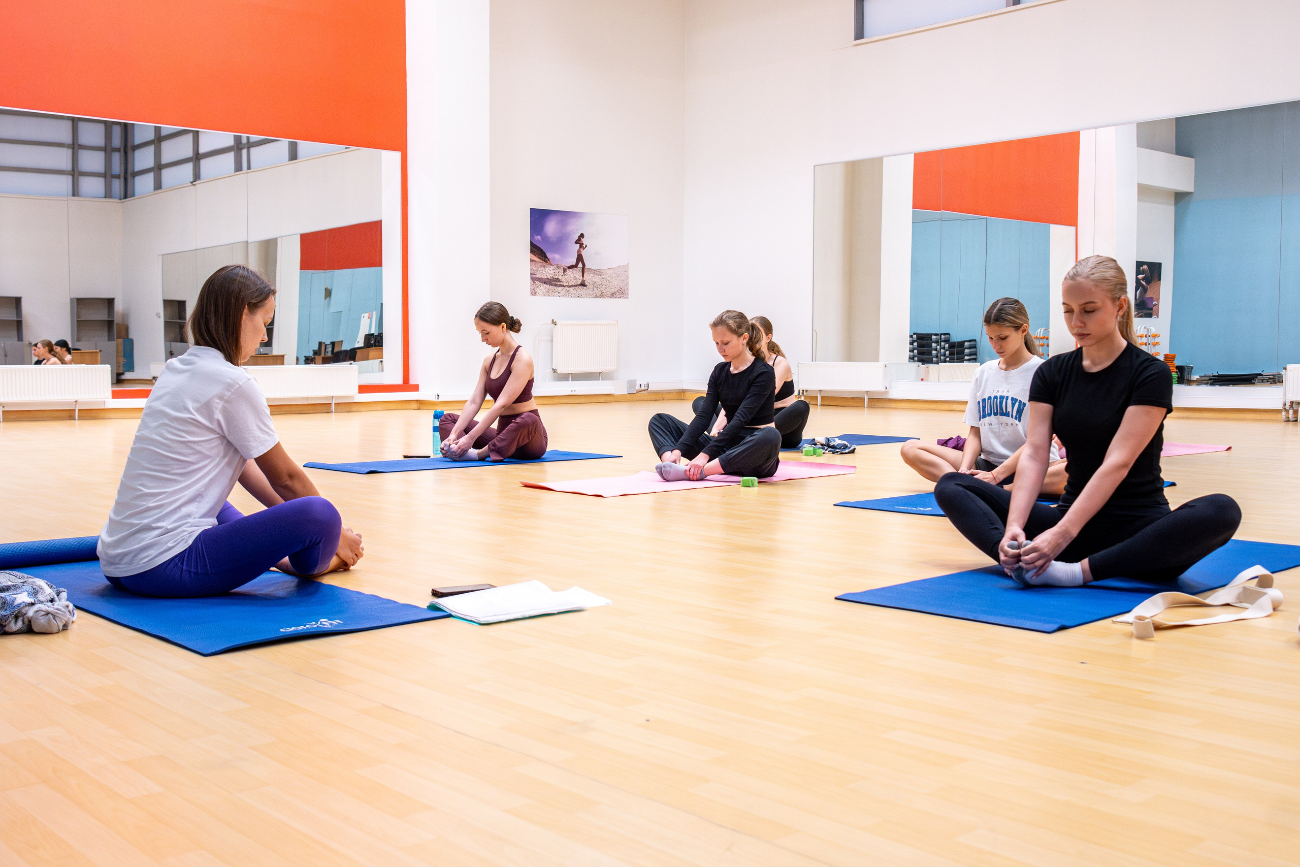 Открытое занятие по йоге. Репортажный и портретный фотограф во Владивостоке Денис Седов