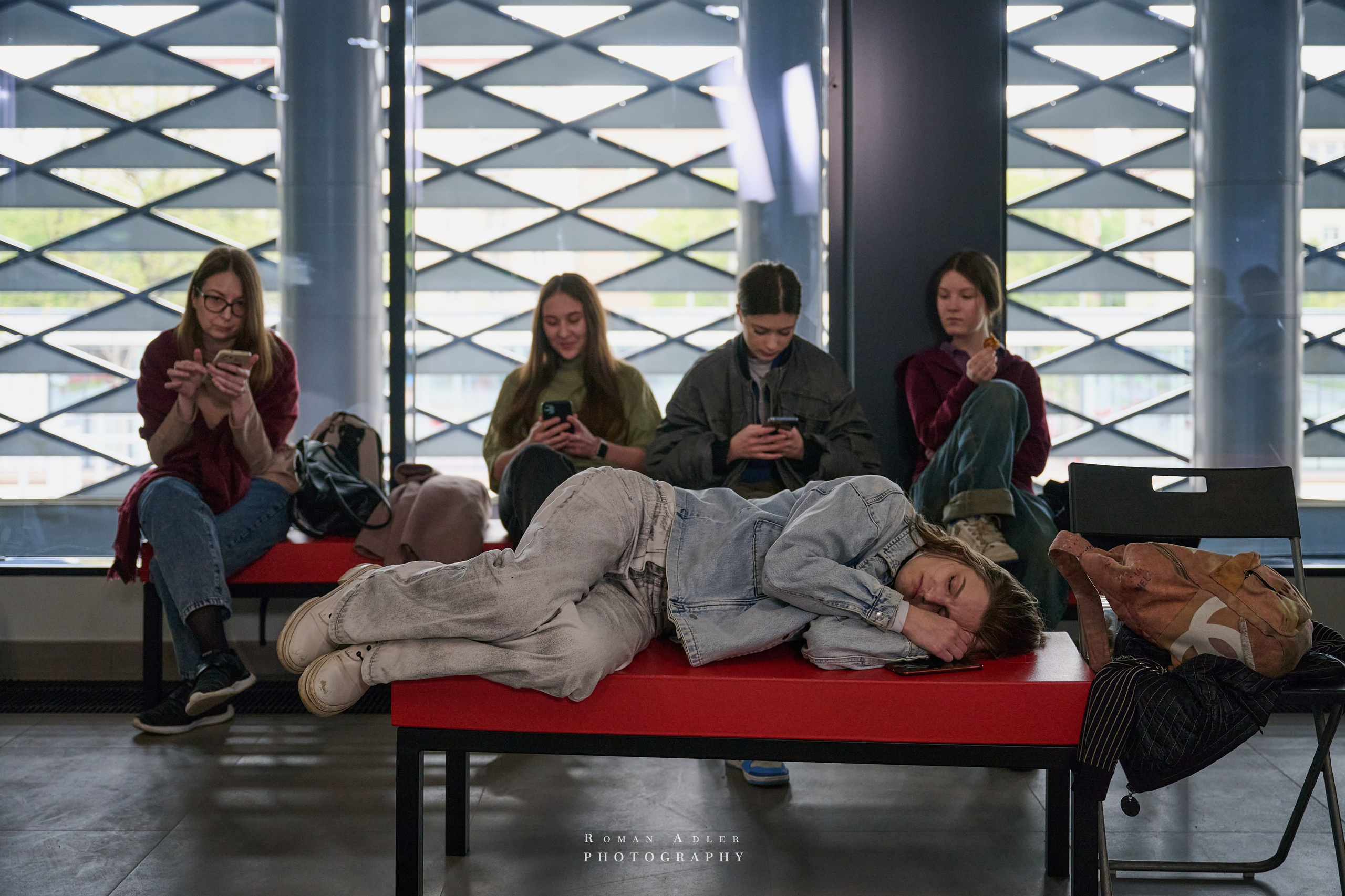 Репортаж со съёмок фильма «Своя в доску». Фотограф Роман Адлер