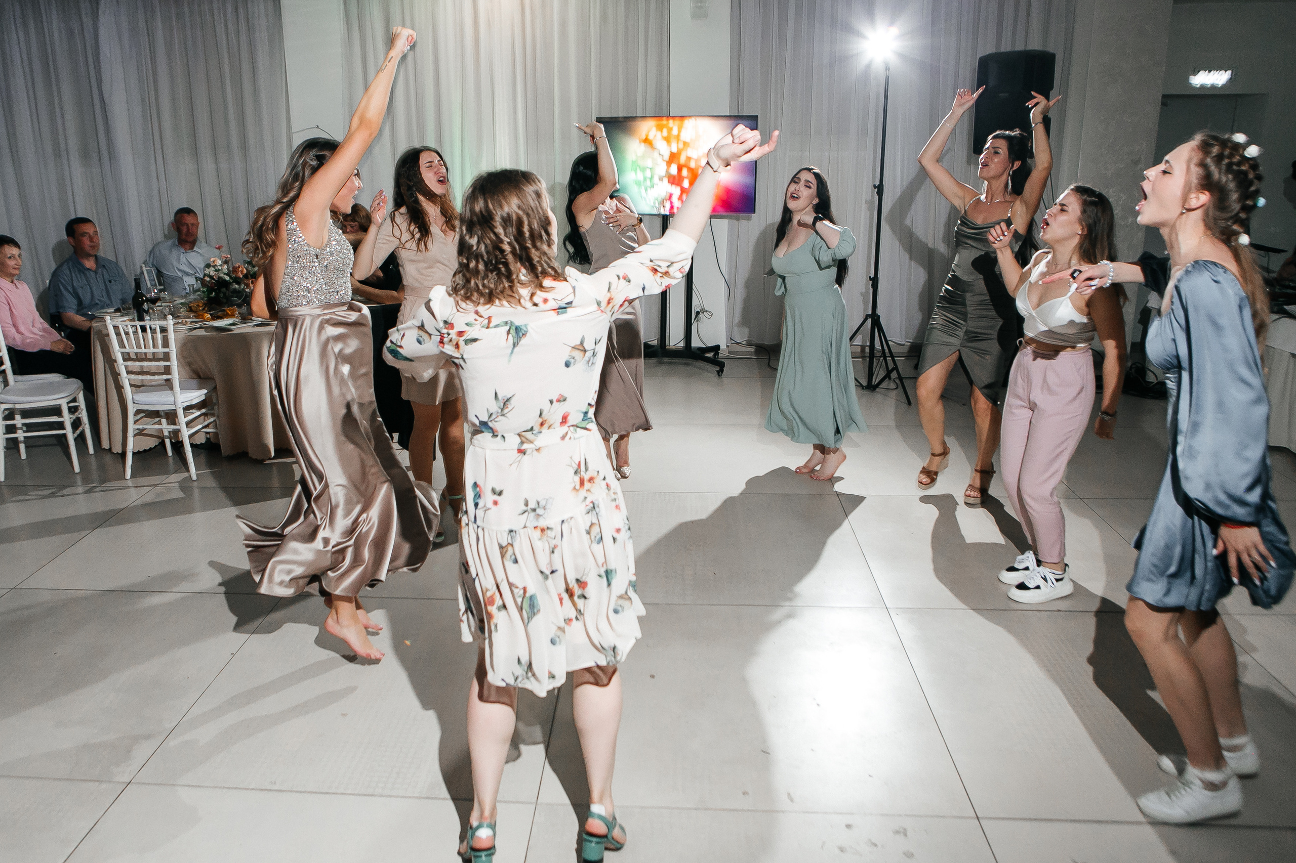 Свадебный фотограф Нижний Новгород. Свадебный и контент фотограф в Нижнем Новгороде Владимир Пресняков