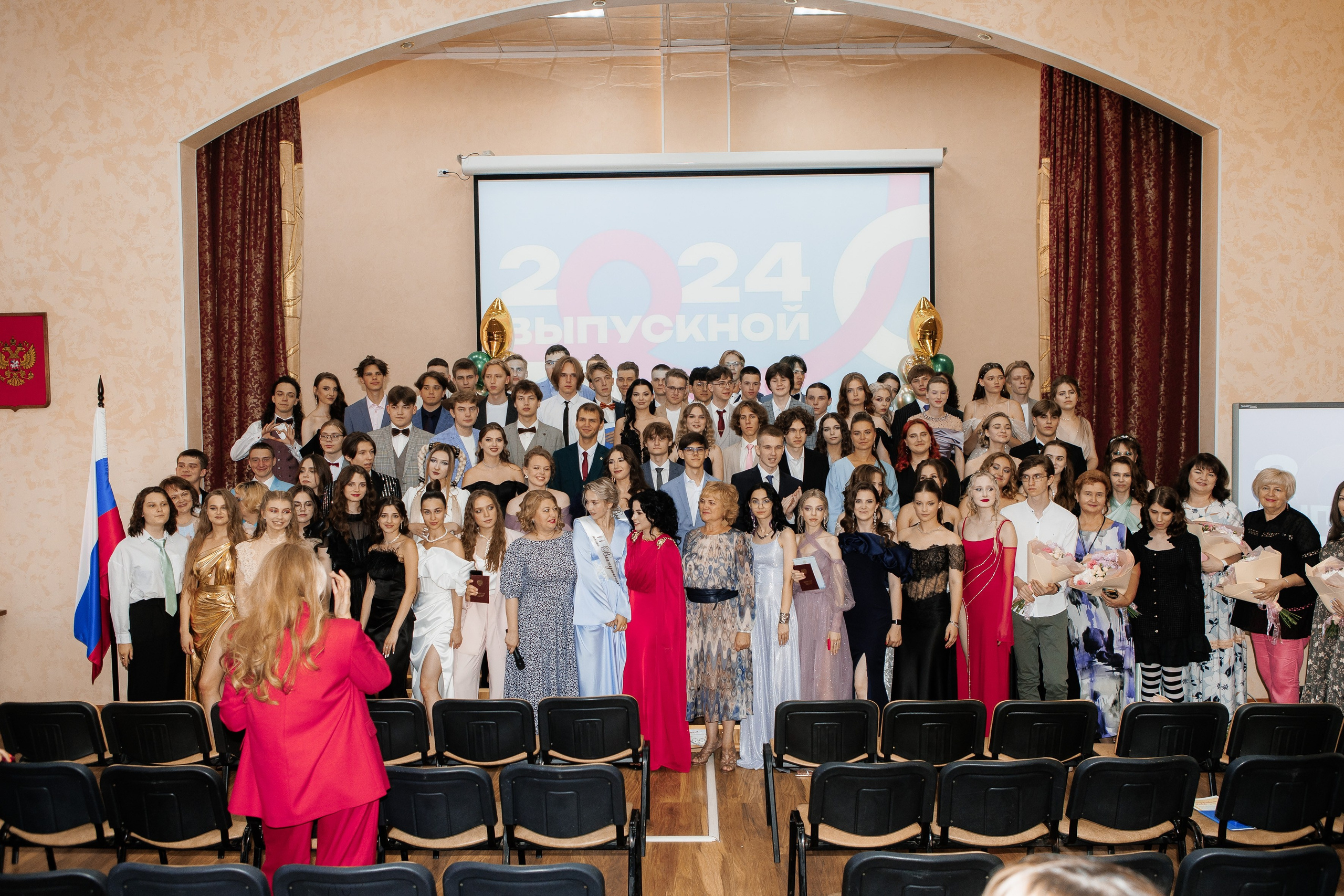 Выпускной Гимназия 12 2024 г. Свадебный и портретный Фотограф в Липецке Дмитрий Котюков